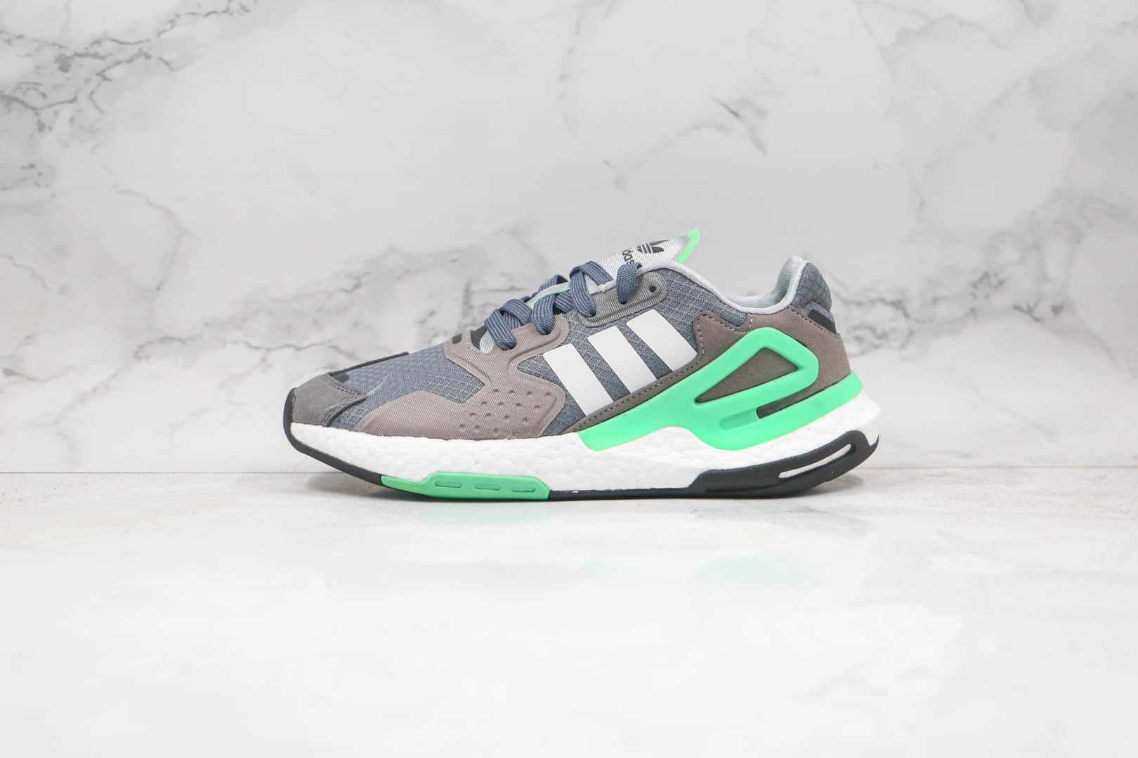 阿迪达斯Adidas Originals 2020 Day Jogger Boost纯原版本夜行者二代灰绿色爆米花跑鞋原档案数据开发 货号:FW4868