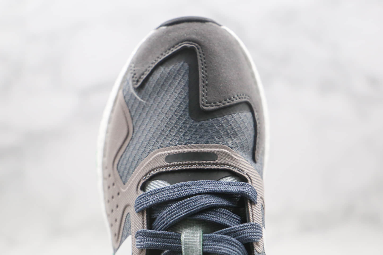 阿迪达斯Adidas Originals 2020 Day Jogger Boost纯原版本夜行者二代灰绿色爆米花跑鞋原档案数据开发 货号:FW4868