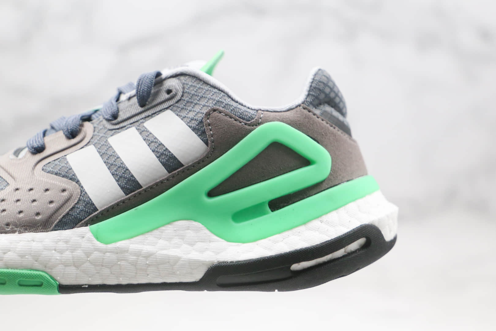 阿迪达斯Adidas Originals 2020 Day Jogger Boost纯原版本夜行者二代灰绿色爆米花跑鞋原档案数据开发 货号:FW4868