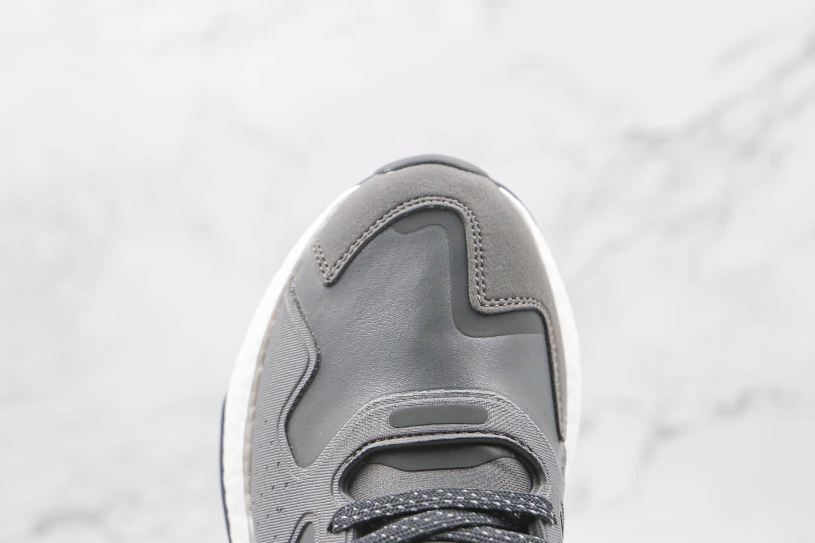 阿迪达斯Adidas Originals 2020 Day Jogger Boost 2020纯原版本夜行者二代皮面碳灰爆米花跑鞋原盒原标 货号:FW4822