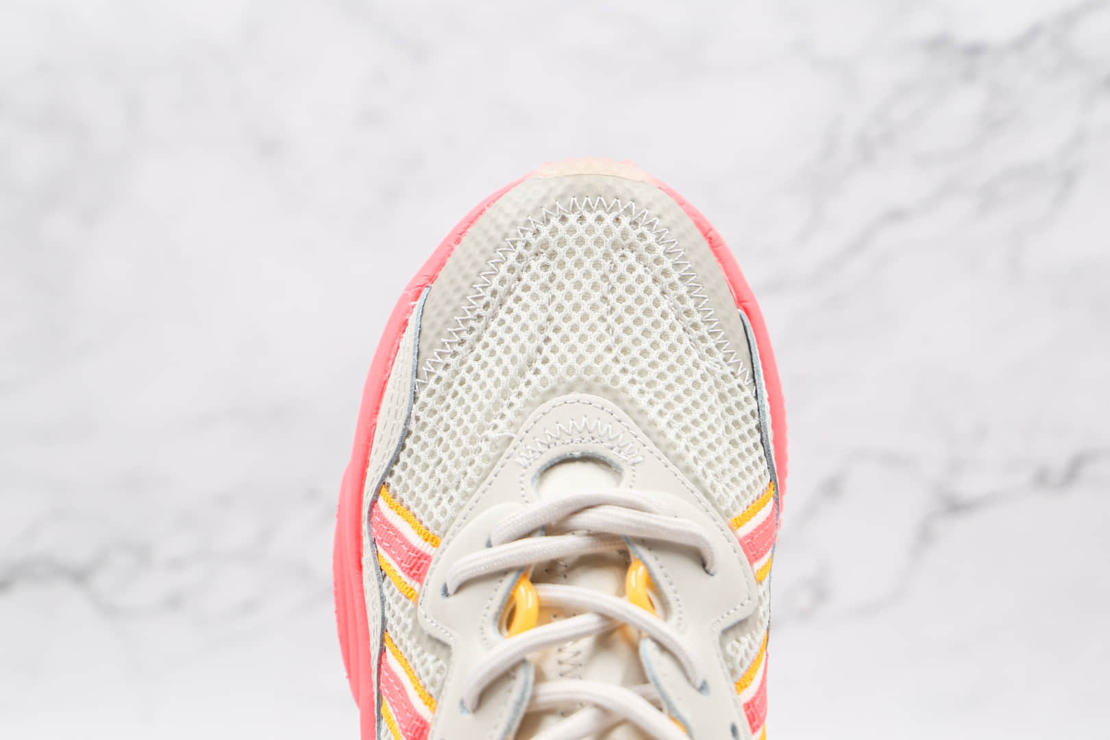 阿迪达斯Adidas OZWEEGO 2021纯原版本水管灰白粉色复古老爹鞋原盒原标 货号:FV9747