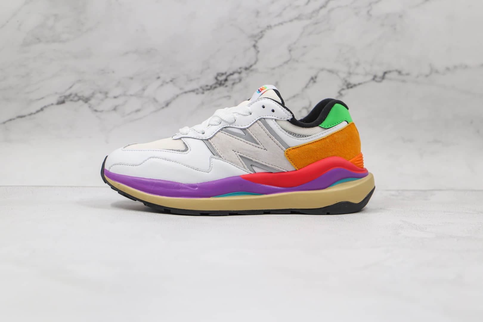 新百伦New Balance 5740纯原版本复古NB5740白彩虹彩色拼接慢跑鞋原鞋开模一比一打造 货号:W5740LA