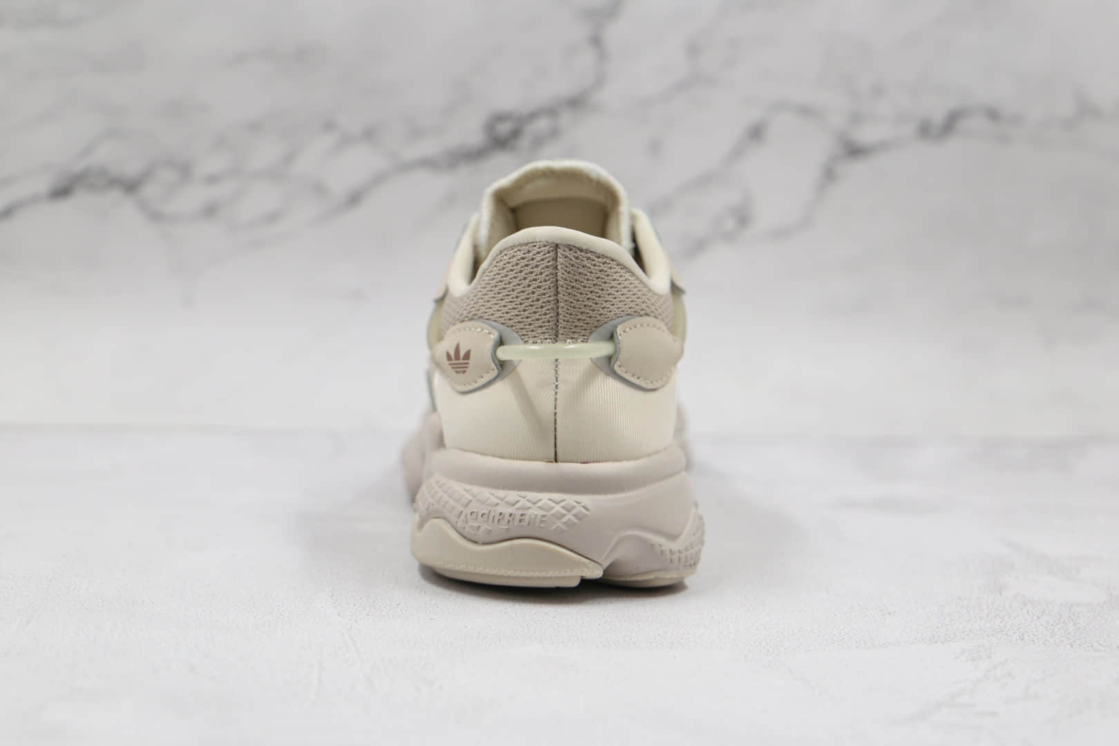 阿迪达斯Adidas Originals Ozweego纯原版本米白色水管老爹鞋3M网面复古休闲鞋原盒原标 货号:Q46167