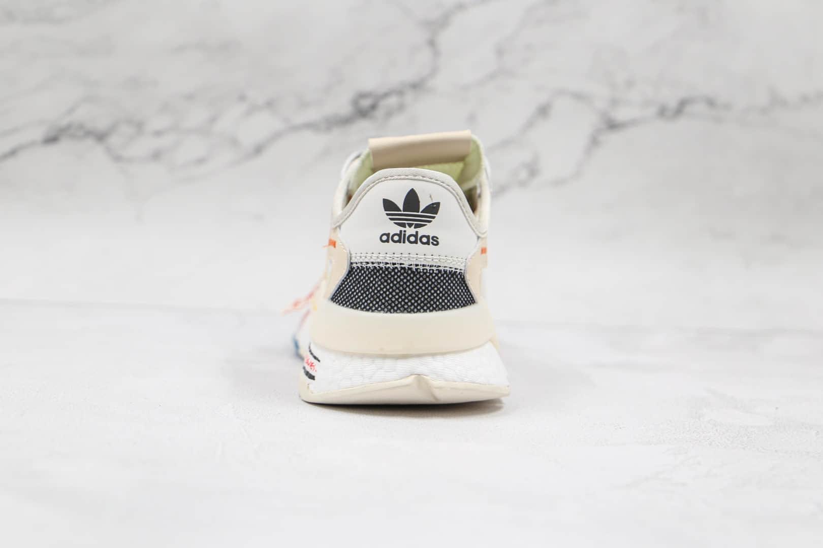 阿迪达斯Adidas Nite Jogger 2019 Boost纯原版本夜行者一代米白色涂鸦3M反光爆米花跑鞋原鞋开模一比一打造 货号:CZ3045