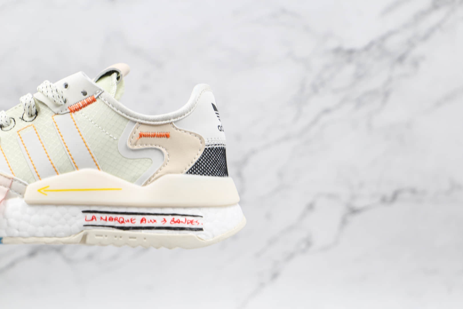 阿迪达斯Adidas Nite Jogger 2019 Boost纯原版本夜行者一代米白色涂鸦3M反光爆米花跑鞋原鞋开模一比一打造 货号:CZ3045