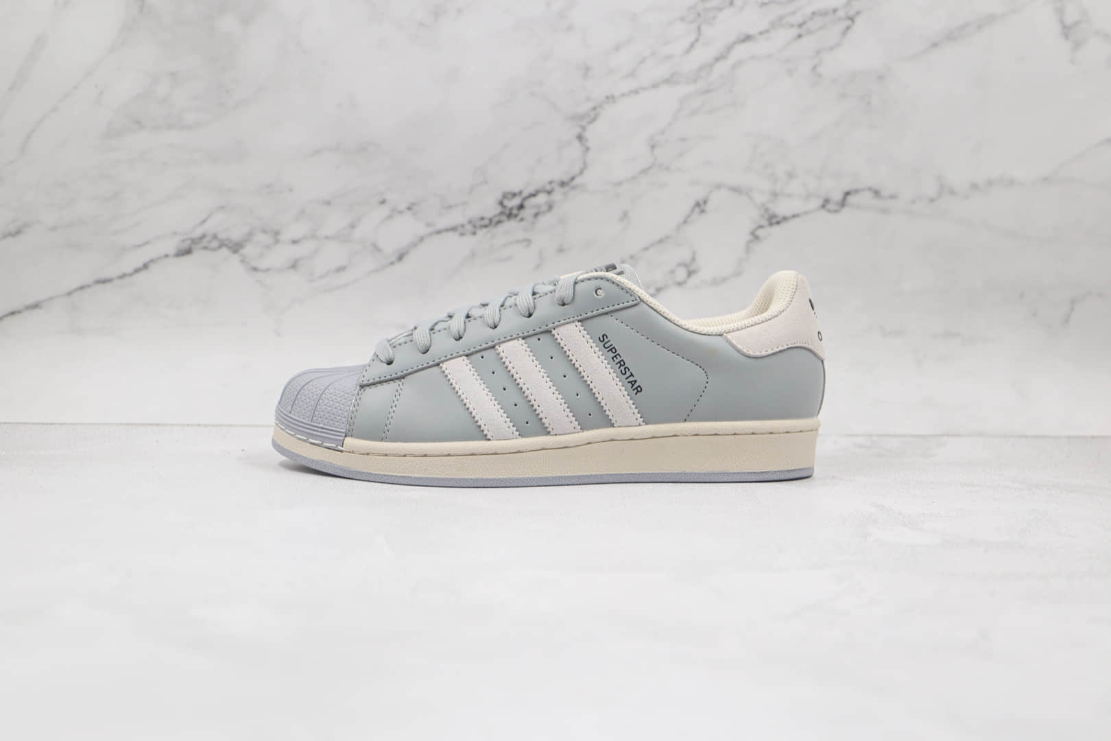 阿迪达斯Adidas Originals Superstars White Red Laceless纯原版本三叶草贝壳头灰白色板鞋原盒原标 (ID:64545) - 图片1
