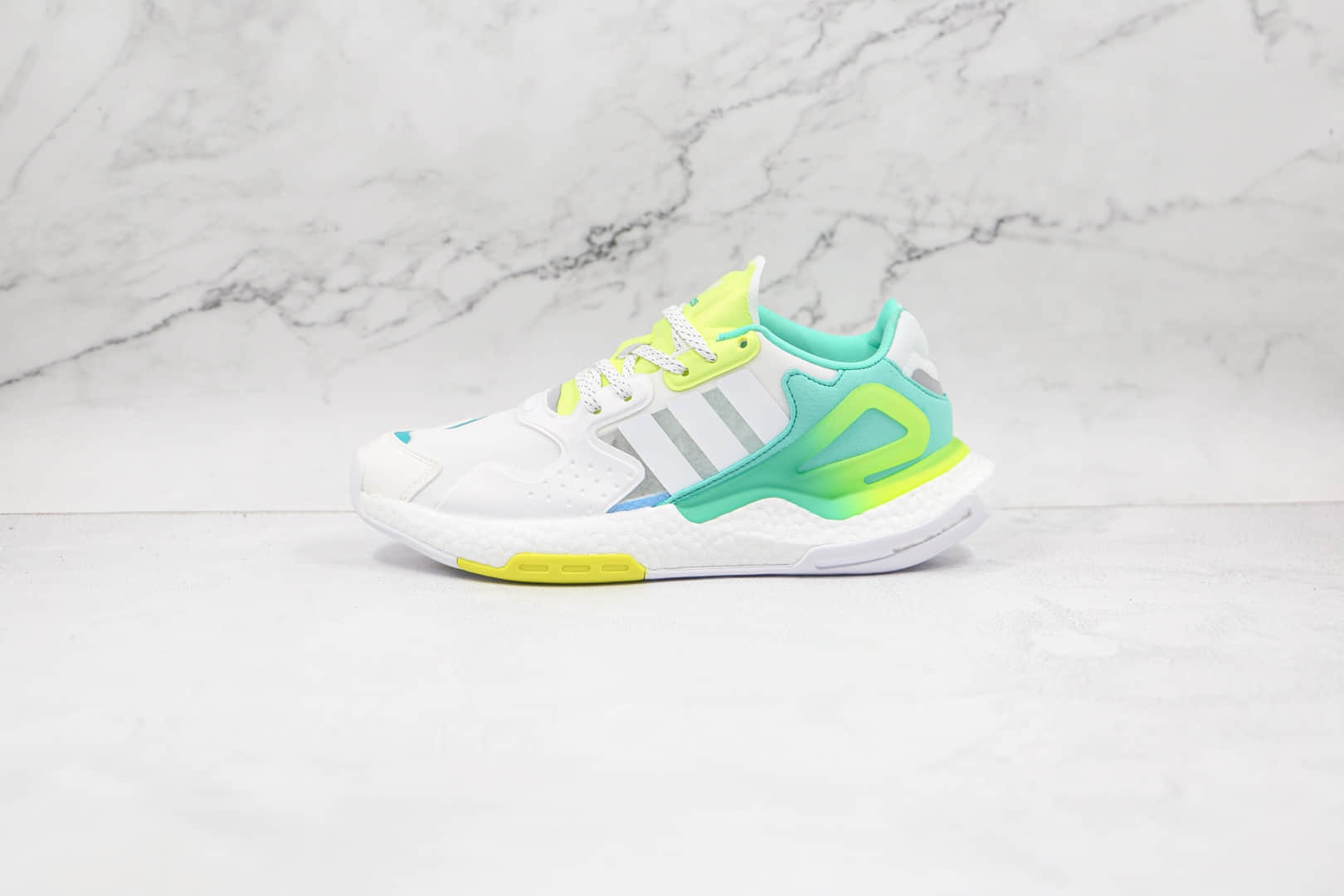 阿迪达斯Adidas Day Jogger 2021 Boost纯原版本夜行者二代陈奕迅同款爆米花复古跑鞋白绿色原鞋开模 货号:GW4913