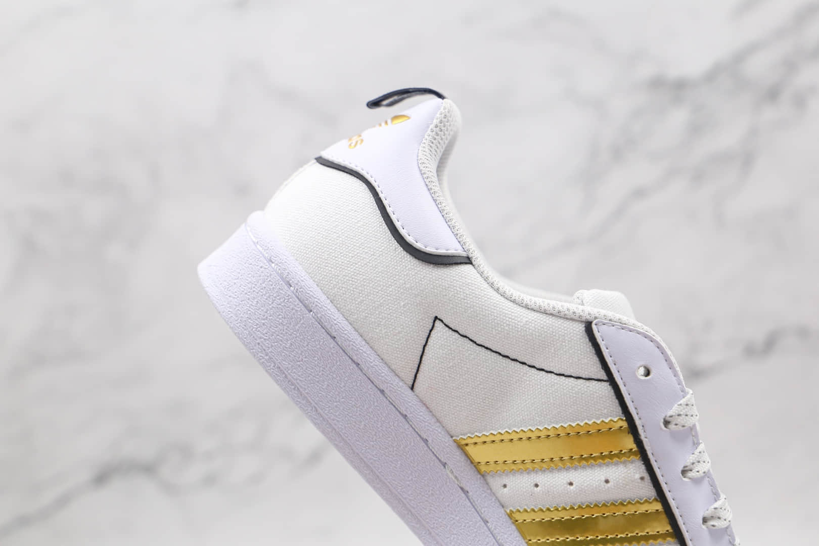 阿迪达斯adidas Originals Superstar纯原版本三叶草贝壳头板鞋白金色区别市面通货 货号:GX7915