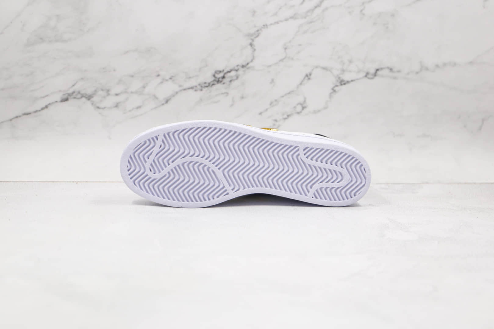 阿迪达斯adidas Originals Superstar纯原版本三叶草贝壳头板鞋白金色区别市面通货 货号:GX7915