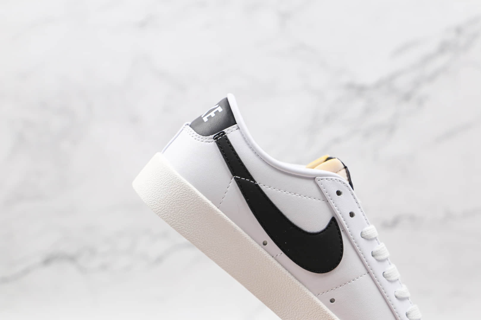 耐克Nike Blazer Low '1977 VNTG纯原版本低帮开拓者白黑色板鞋原盒原标 货号:DC4769-102