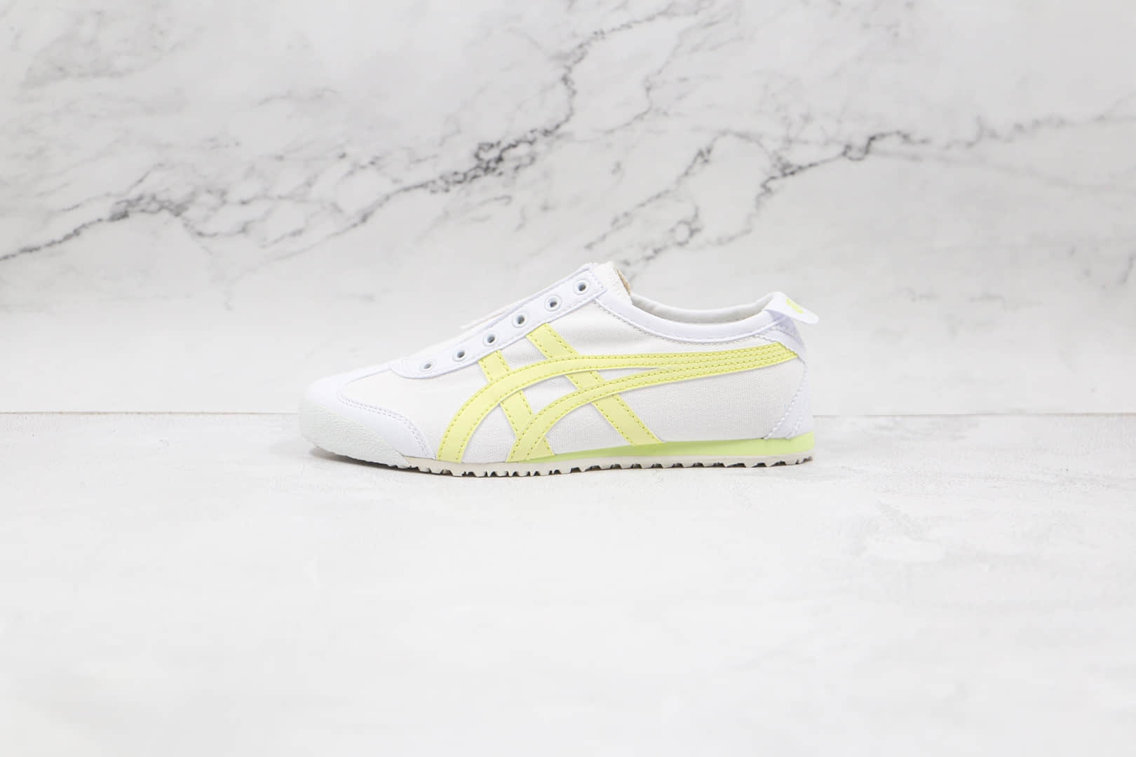 亚瑟士Onitsuka Tiger纯原版本鬼冢虎帆布鞋懒人一脚蹬白敏感内容原装四联吊牌 货号:1183B772-100
