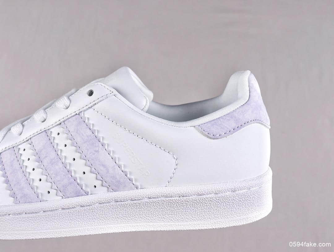 阿迪达斯Adidas Originals SUPERSTAR公司级三叶草贝壳头休闲板鞋进口头层皮原厂PU中底 货号:CG6612