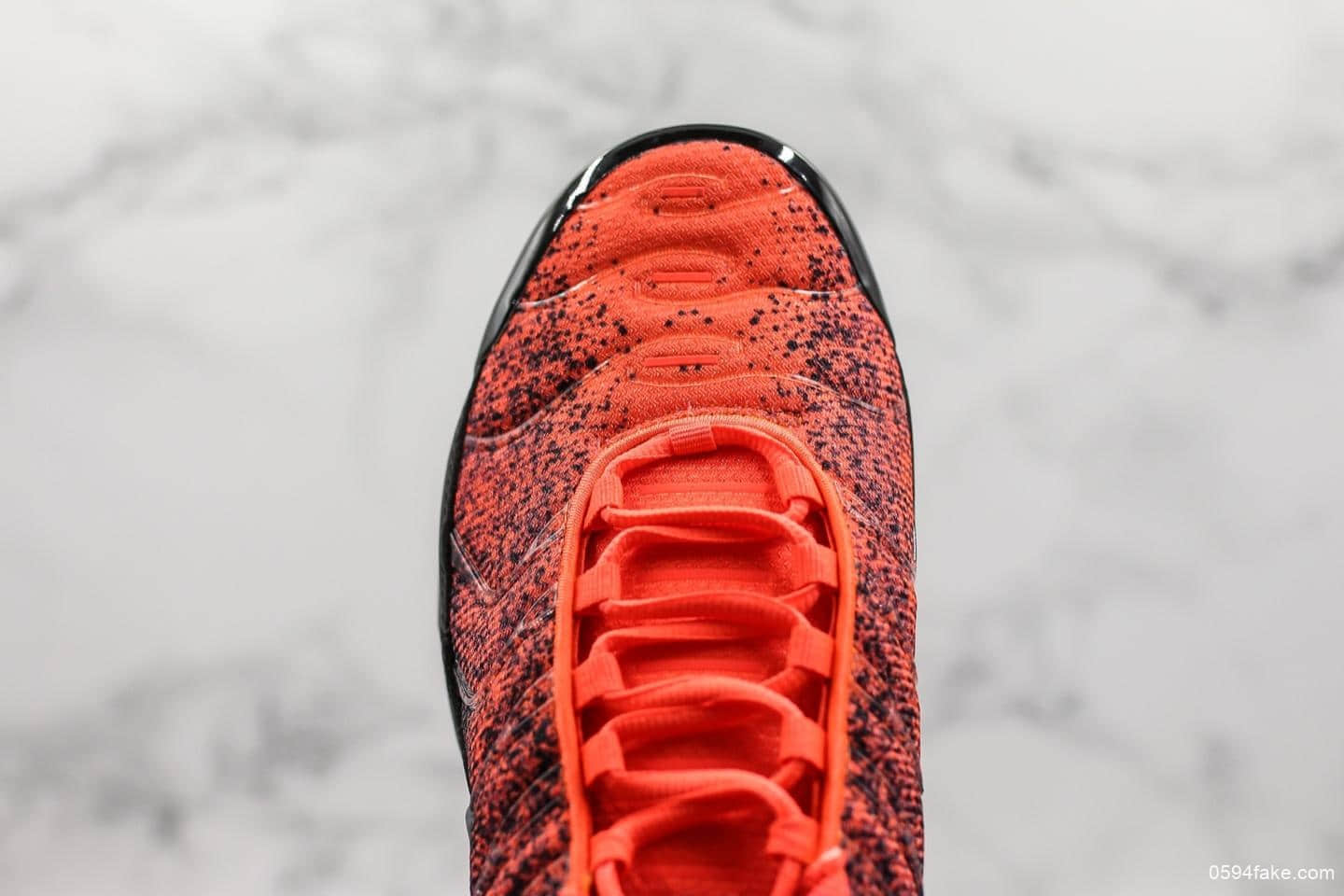 耐克Nike Air Max Plus纯原版本复古跑鞋内置后侧Max气垫支柱 货号:CI2299-106