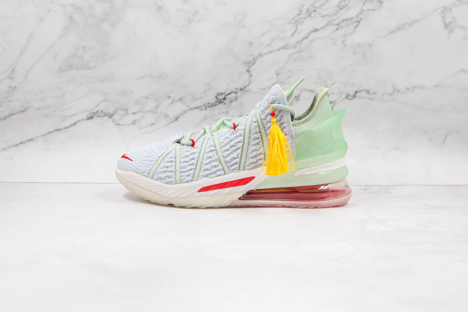 耐克NIKE LeBron 18纯原版本詹姆斯18代紫禁中国限定篮球鞋支持实战 货号:DB7644-002