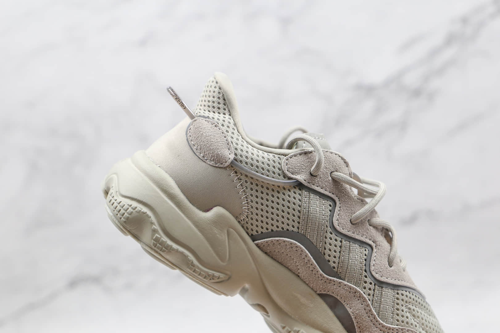 阿迪达斯Adidas OZWEEGO 2021纯原版本网面深灰色水管老爹鞋原楦头纸板打造 货号:GZ2787