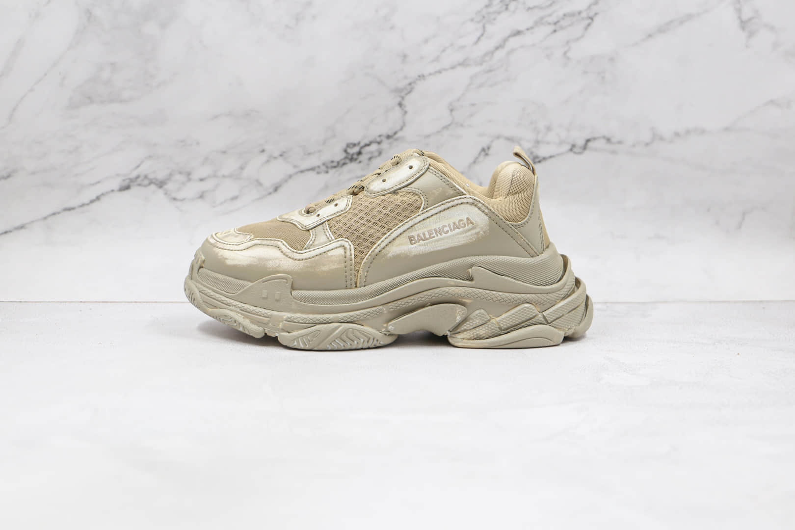 巴黎世家Balenciaga Triple S纯原版本初代白灰色做旧脏鞋老爹鞋原楦头纸板打造 (ID:68166) - 图片1