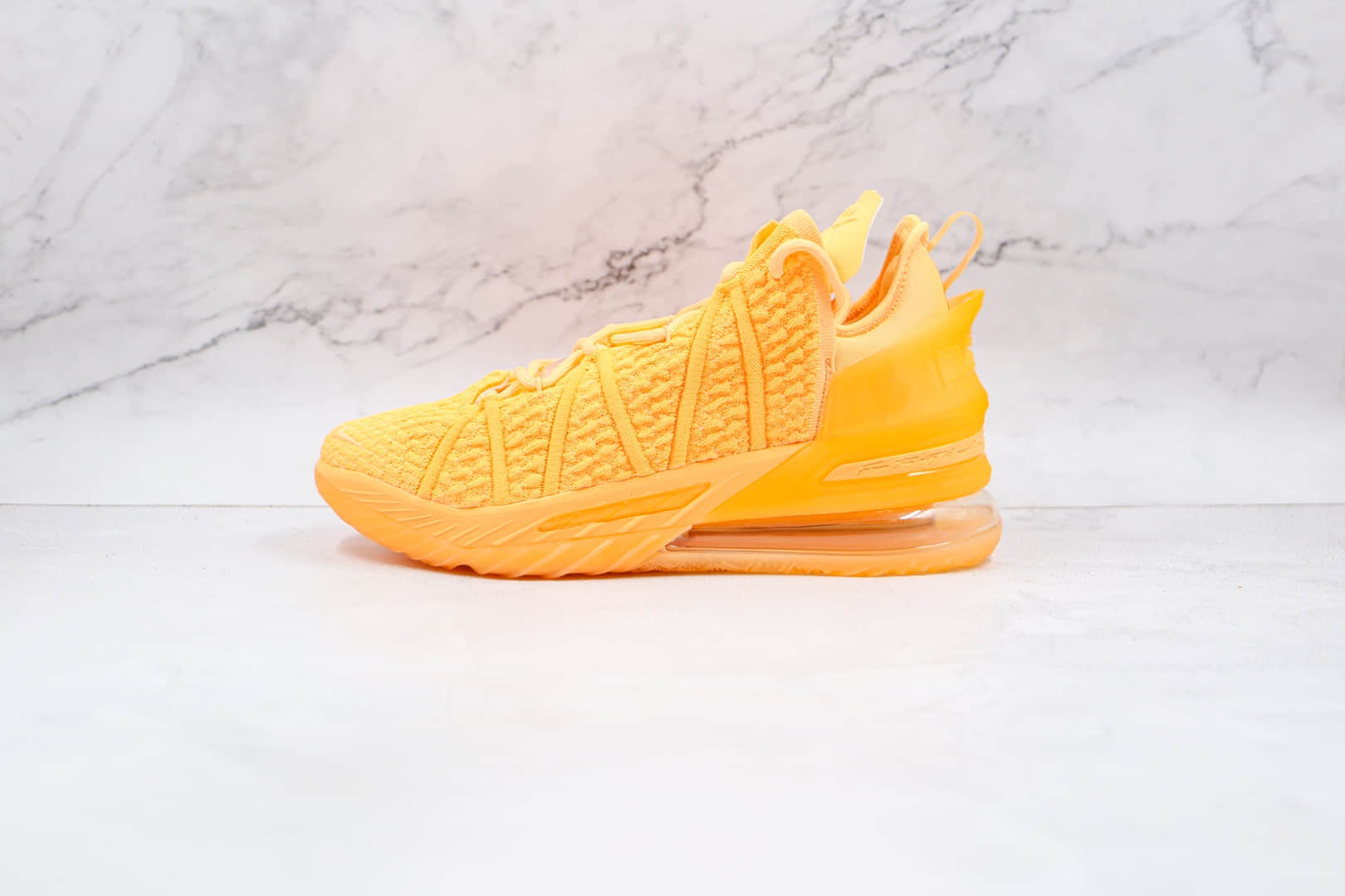 耐克NIKE LeBron 18纯原版本詹姆斯18代蜜瓜橙敏感内容篮球鞋支持实战 货号:DB7644-801