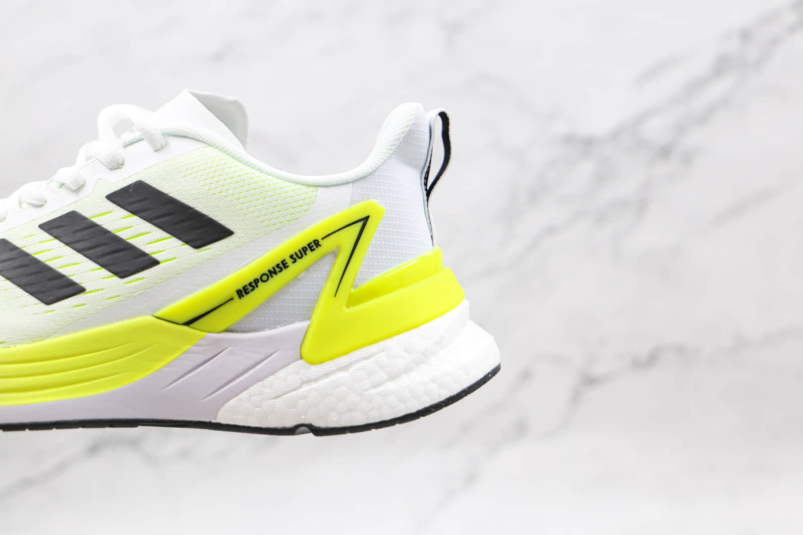 阿迪达斯Adidas RESPONSE SUPER纯原版本白黑敏感内容SR-l.PACE 5.0爆米花跑鞋原盒原标 货号：FY8749