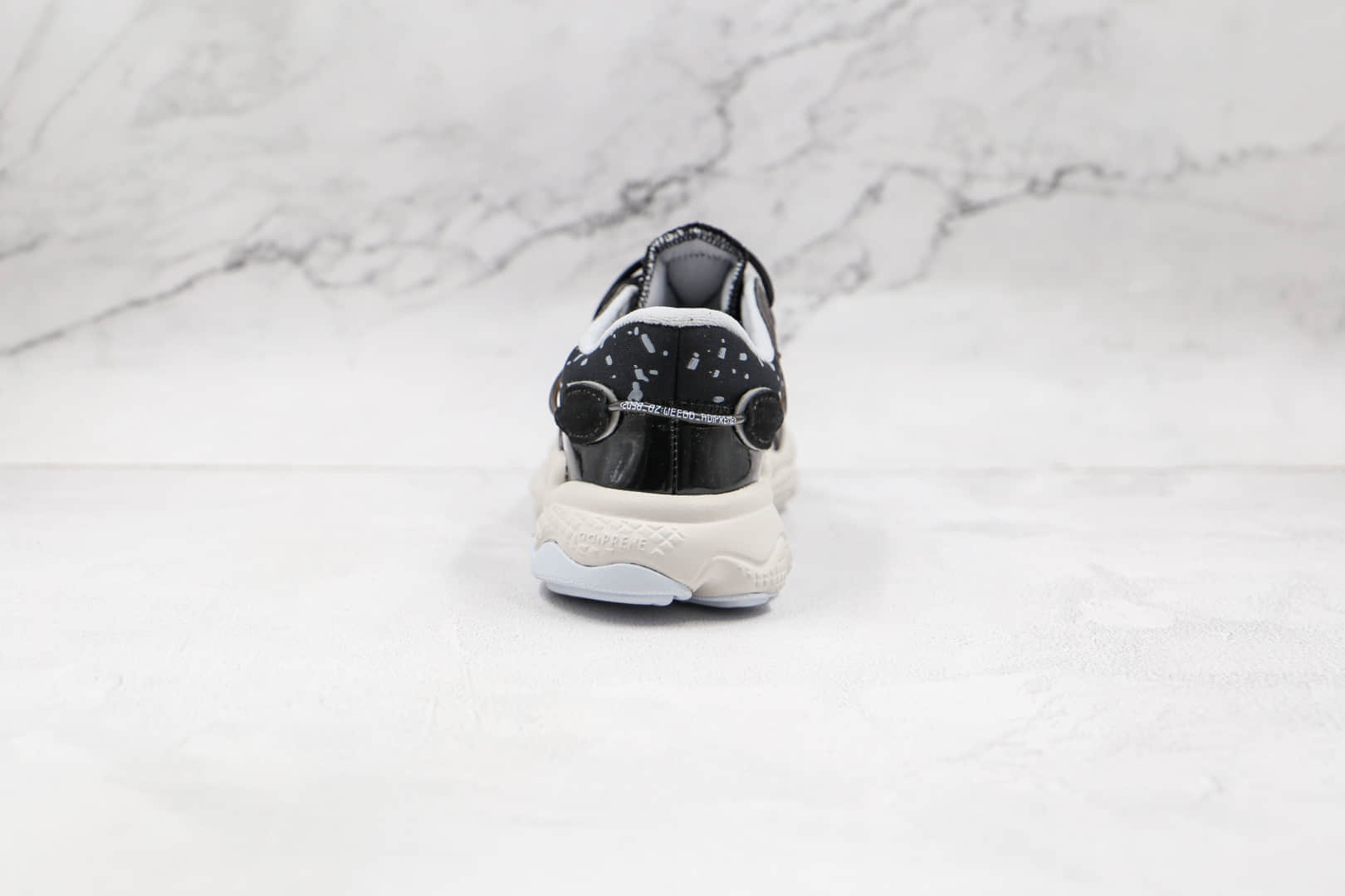 阿迪达斯adidas Ozweego纯原版本水管老爹鞋黑灰色原楦打造 货号:FX6103