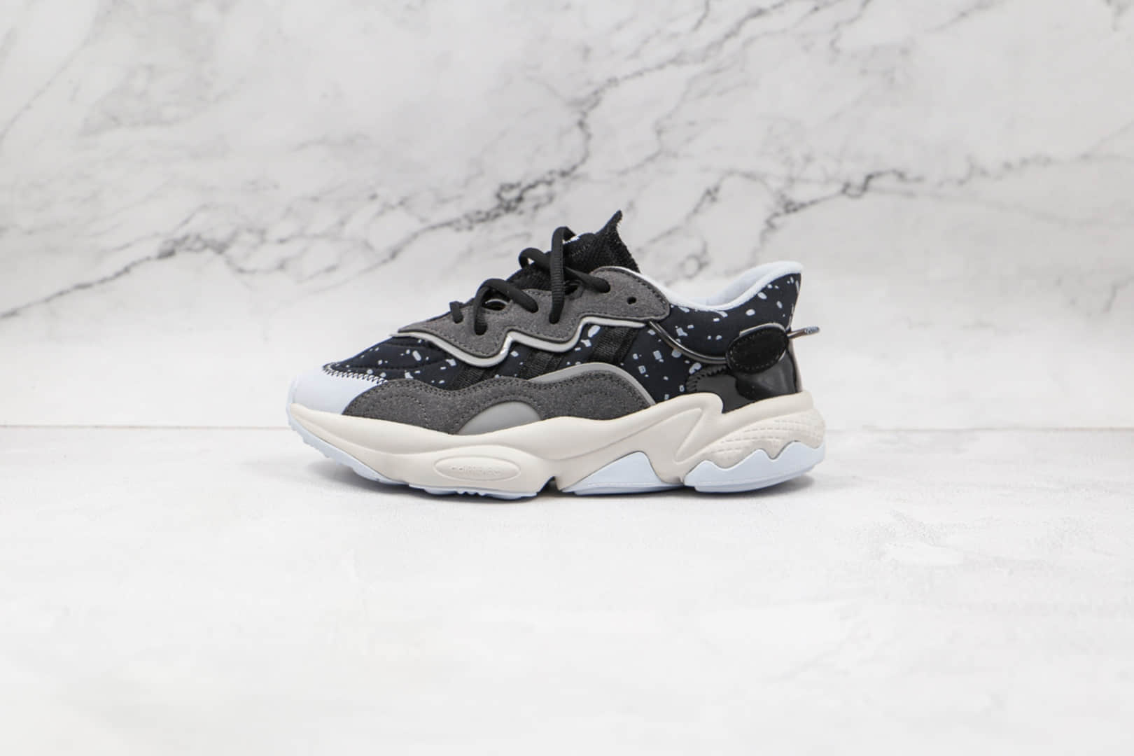 阿迪达斯adidas Ozweego纯原版本水管老爹鞋黑灰色原楦打造 货号:FX6103