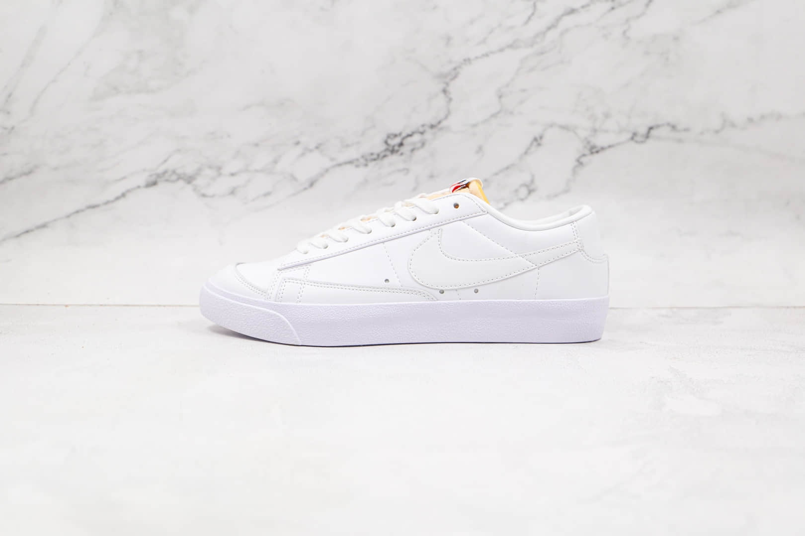 耐克NIKE Blazer LOW 77 VNTG公司级版本低帮开拓者纯白色板鞋原盒原标 货号:DC4769-101
