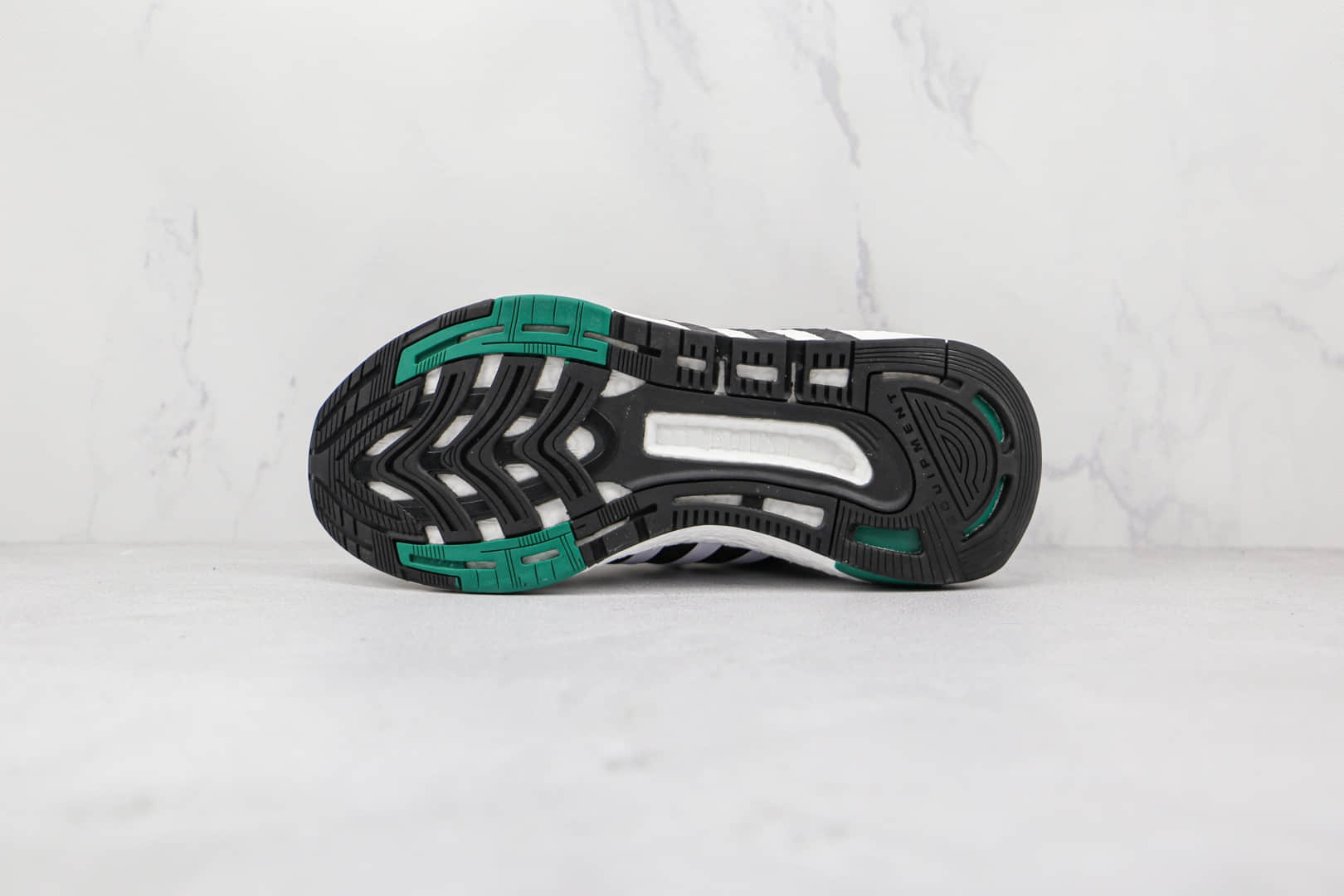 阿迪达斯Adidas EQUIPMENT+纯原版本黑白绿色EQT爆米花跑鞋原档案数据开发 货号:H02759