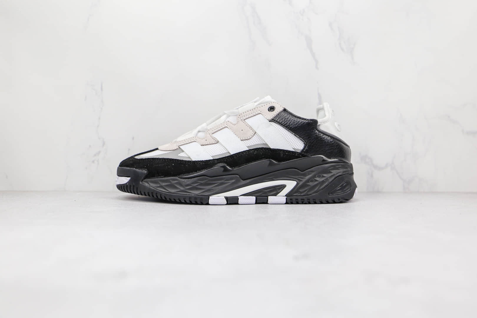 阿迪达斯adidas Originals NiteBall纯原版本易烊千玺同款老爹鞋复古跑鞋白黑色区别市面通货 (ID:71602) - 图片1