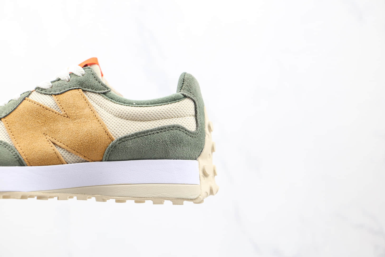 新百伦New Balance 327纯原版本复古NB327米绿敏感内容拼接老爹鞋原楦头纸板打造 货号：MS327敏感内容C