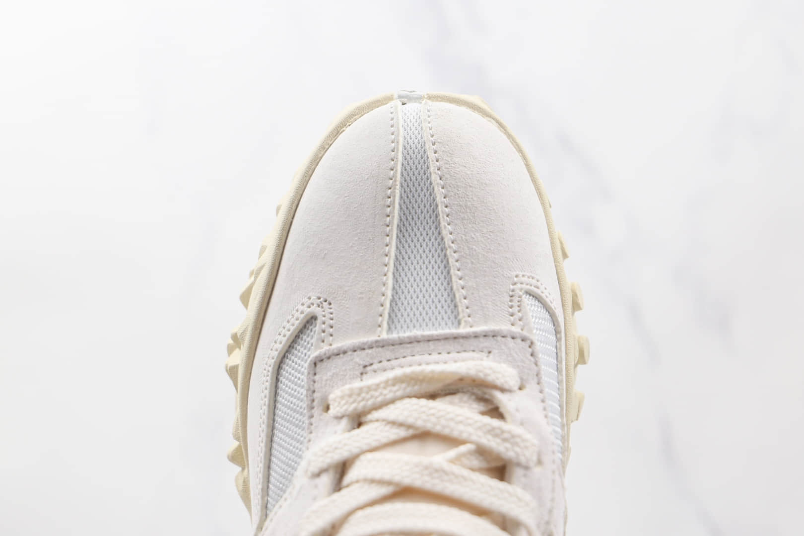 新百伦New Balance XC-72系列纯原版本白色复古慢跑鞋原档案数据开发原盒原标 货号：UXC72敏感内容2
