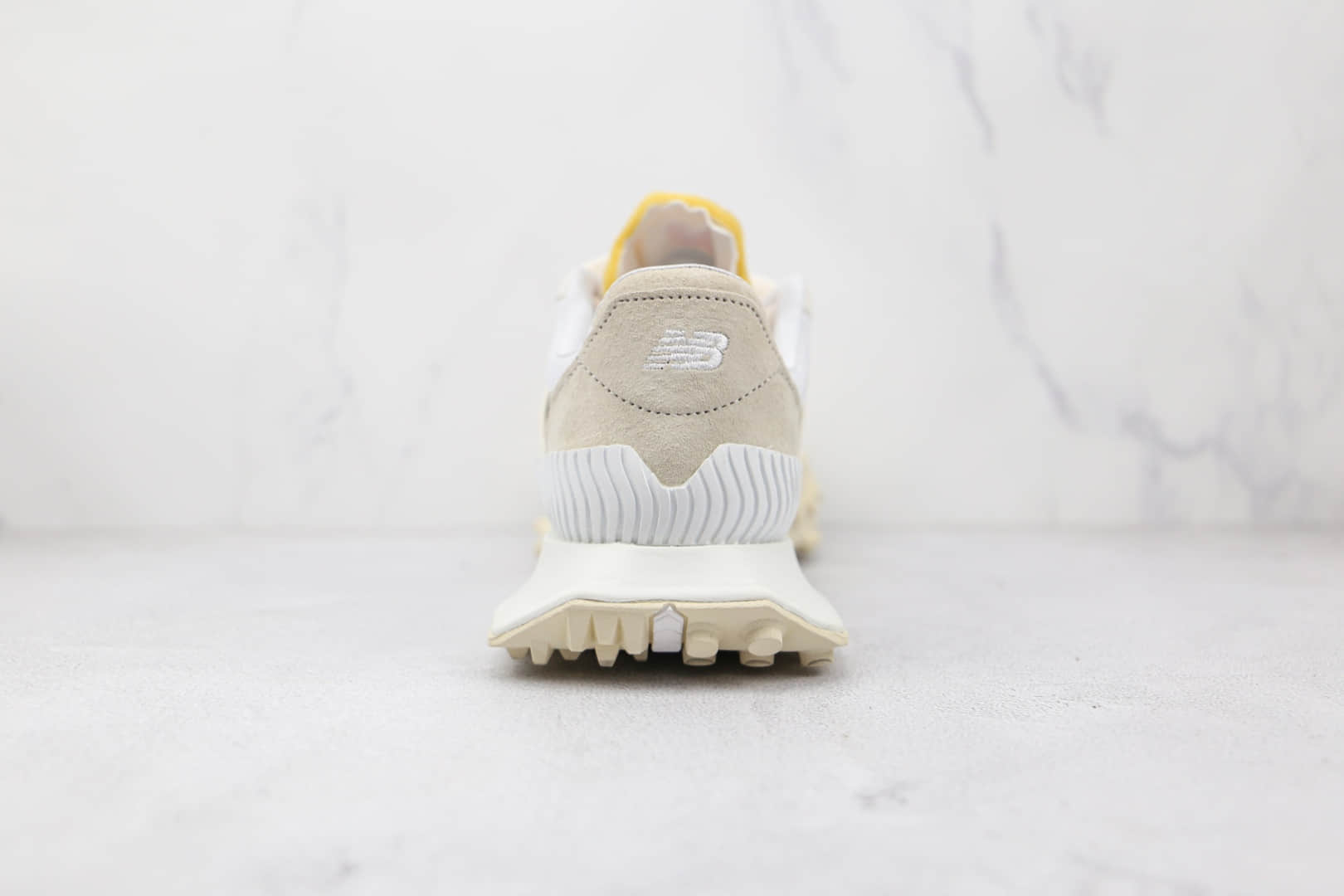 新百伦New Balance XC-72系列纯原版本白色复古慢跑鞋原档案数据开发原盒原标 货号：UXC72敏感内容2