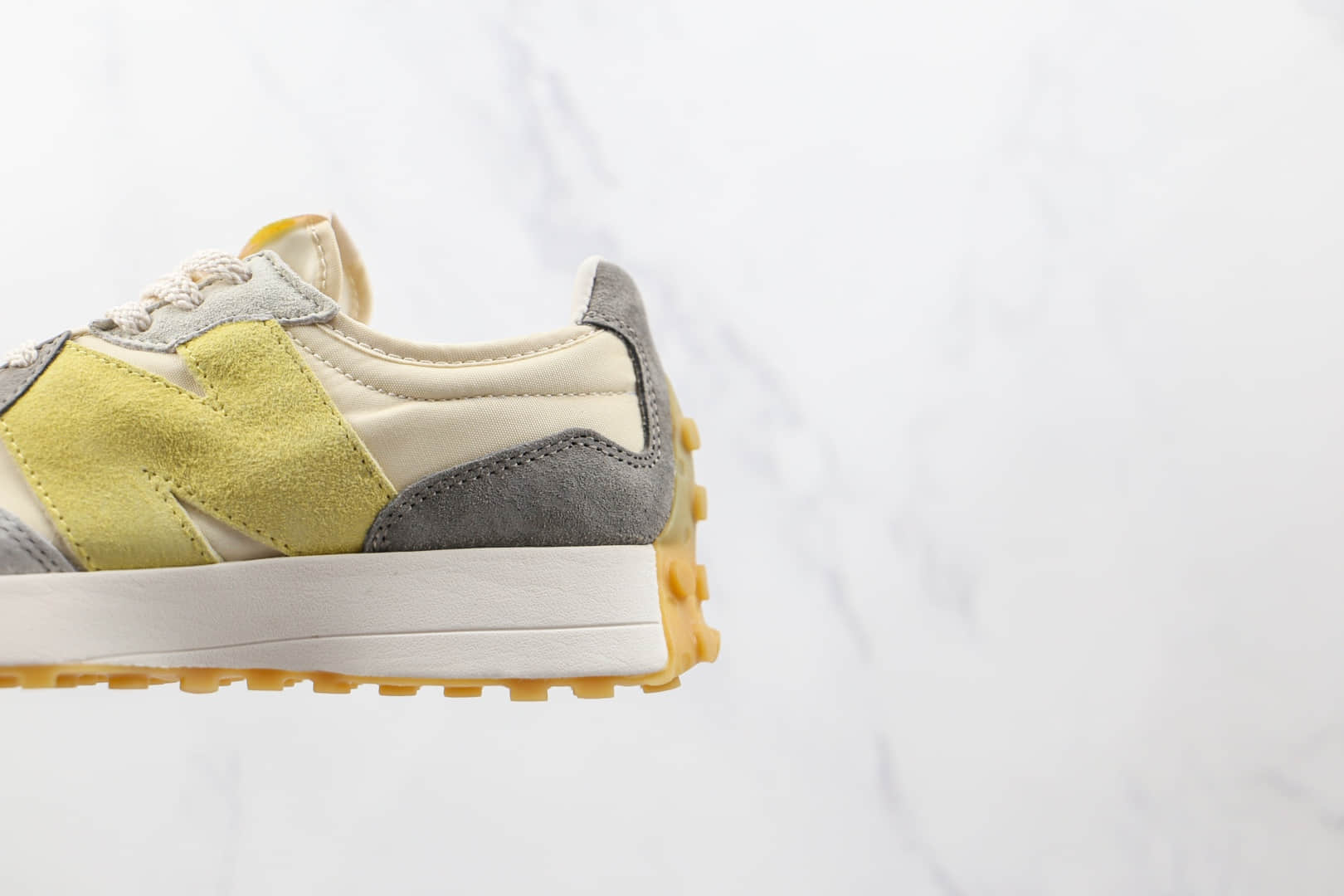 新百伦New Balance 327纯原版本网面米敏感内容NB327复古慢跑鞋原楦头纸板打造 货号：WS327JTL
