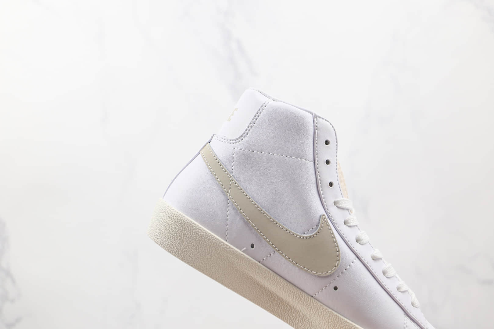 耐克NIKE Blazer MID 77 VNTG纯原版本高帮开拓者白银色板鞋原档案数据开发 货号:BQ6806-106