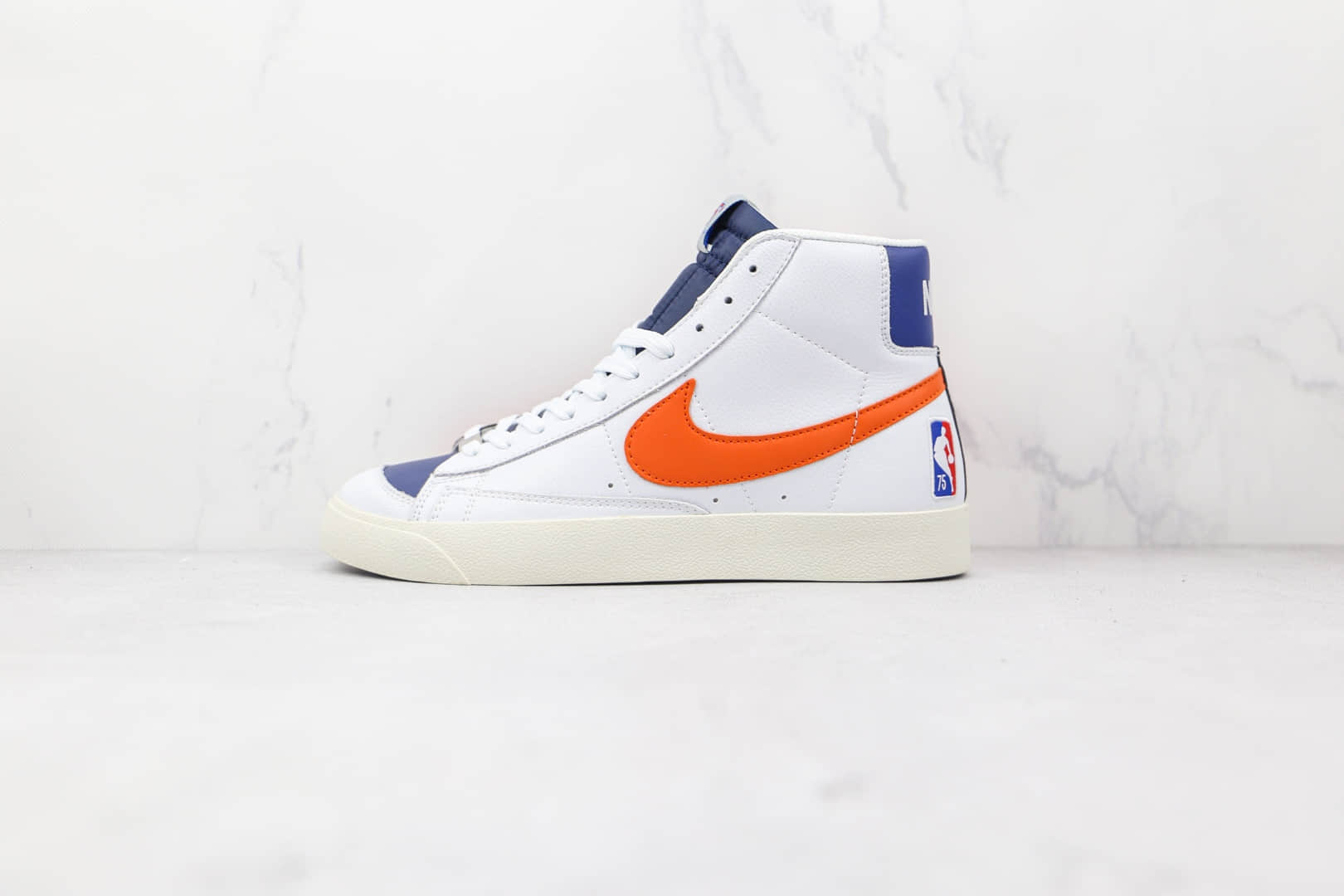 耐克Nike Blazer Mid x NBA联名款纯原版本开拓者尼克斯白蓝橙色板鞋原楦头纸板打造 (ID:75802) - 图片1