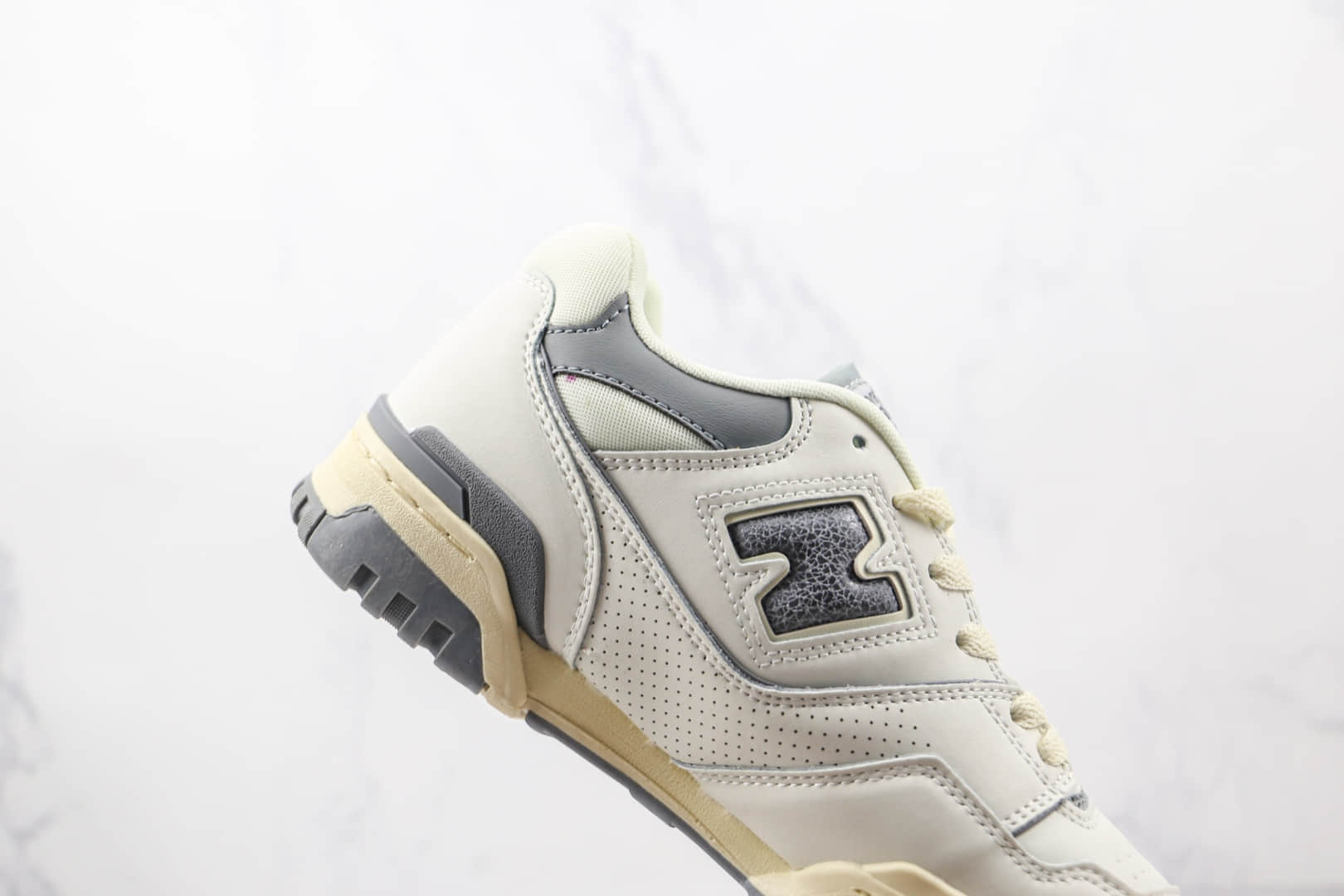 新百伦new balance 550纯原版本白灰色复古NB550慢跑鞋原档案数据开发 货号:BB550ALE