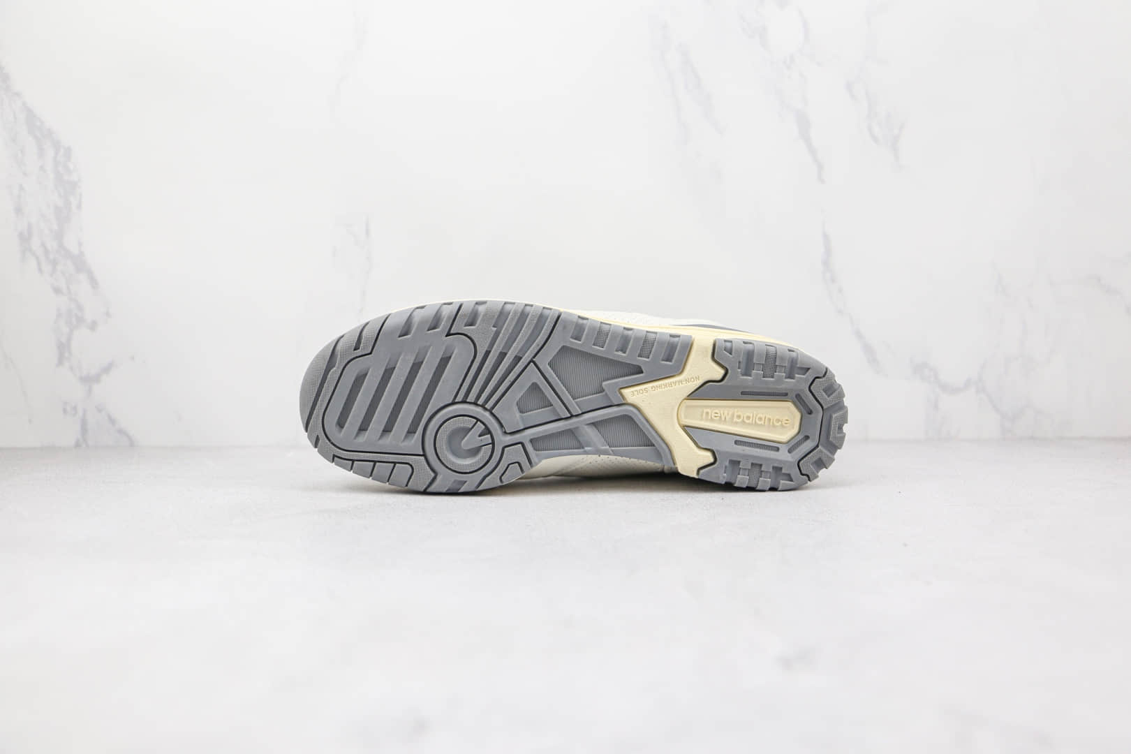 新百伦new balance 550纯原版本白灰色复古NB550慢跑鞋原档案数据开发 货号:BB550ALE