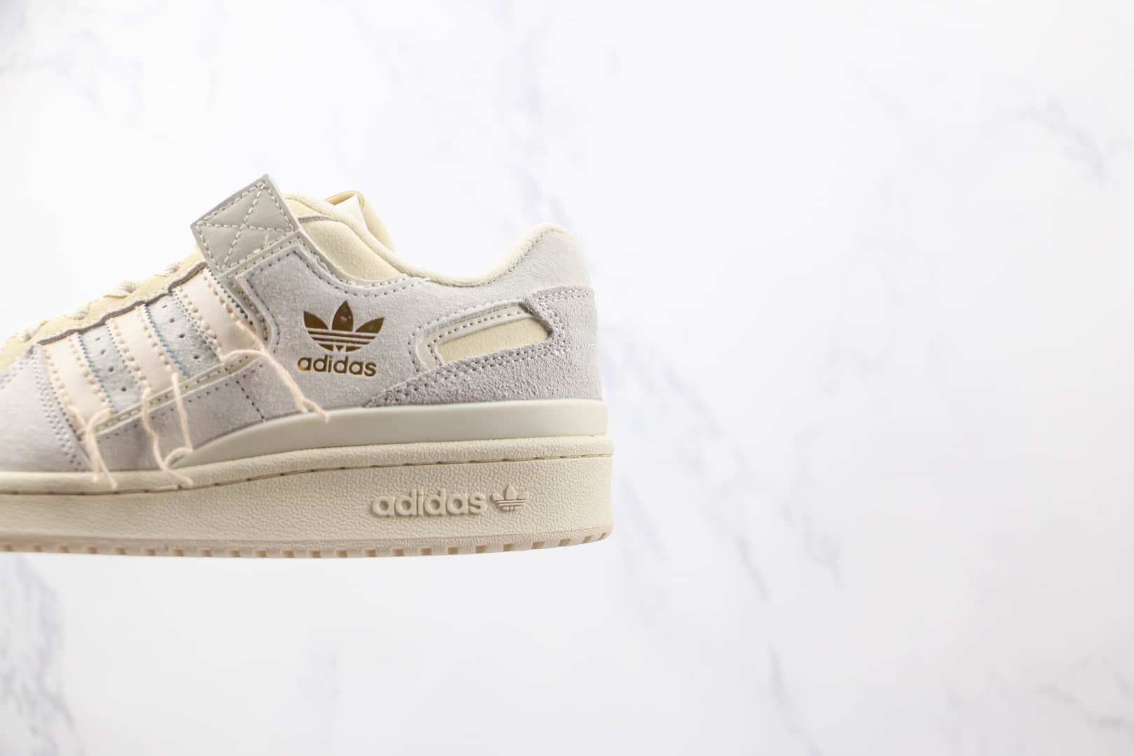 阿迪达斯Adidas Forum 84 Low纯原版本线头米白色复古板鞋原楦头纸板打造 货号:GW0299