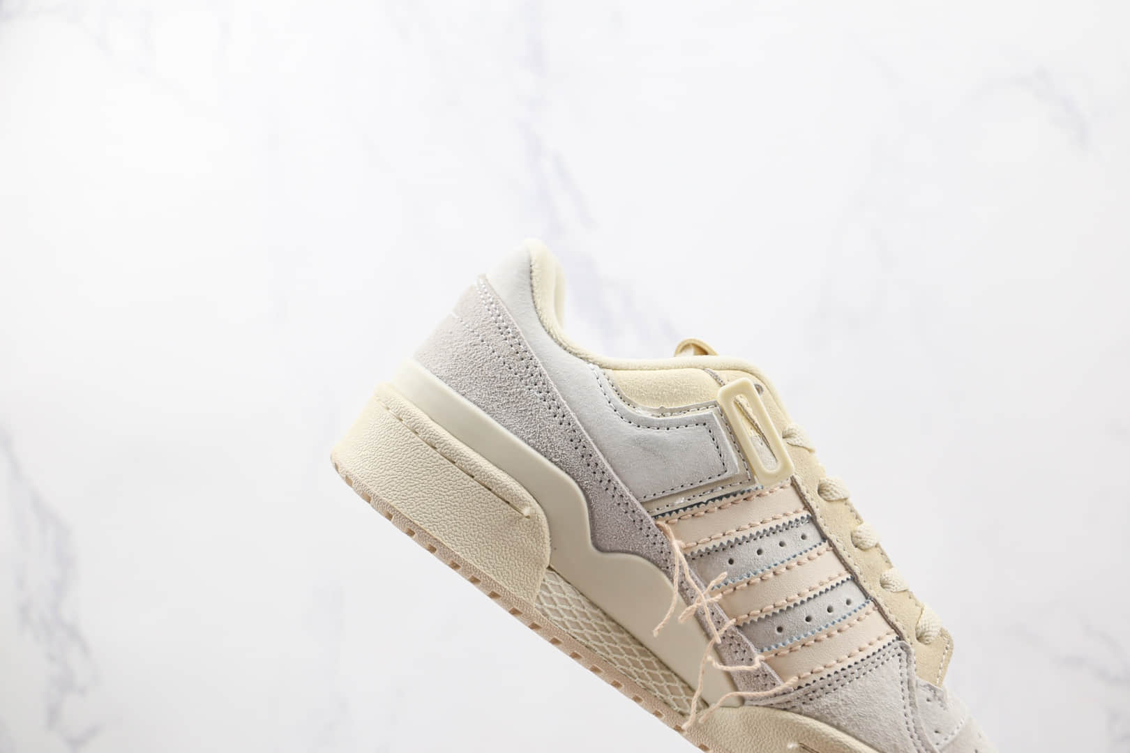 阿迪达斯Adidas Forum 84 Low纯原版本线头米白色复古板鞋原楦头纸板打造 货号:GW0299