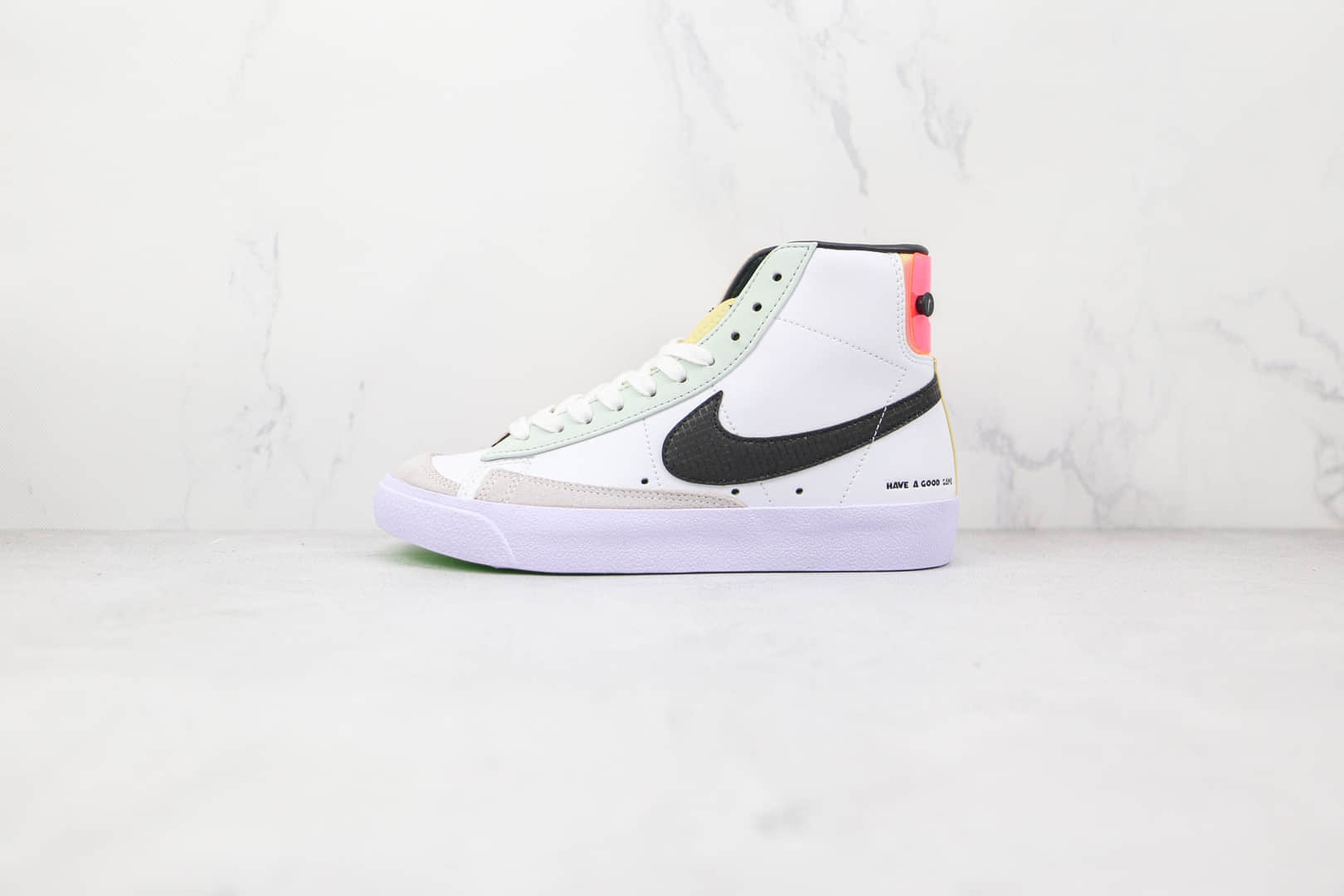 耐克NIKE Blazer MID‘77 VNTG纯原版本中帮开拓者电玩白黑粉色板鞋原盒原标 货号:DO2331-101