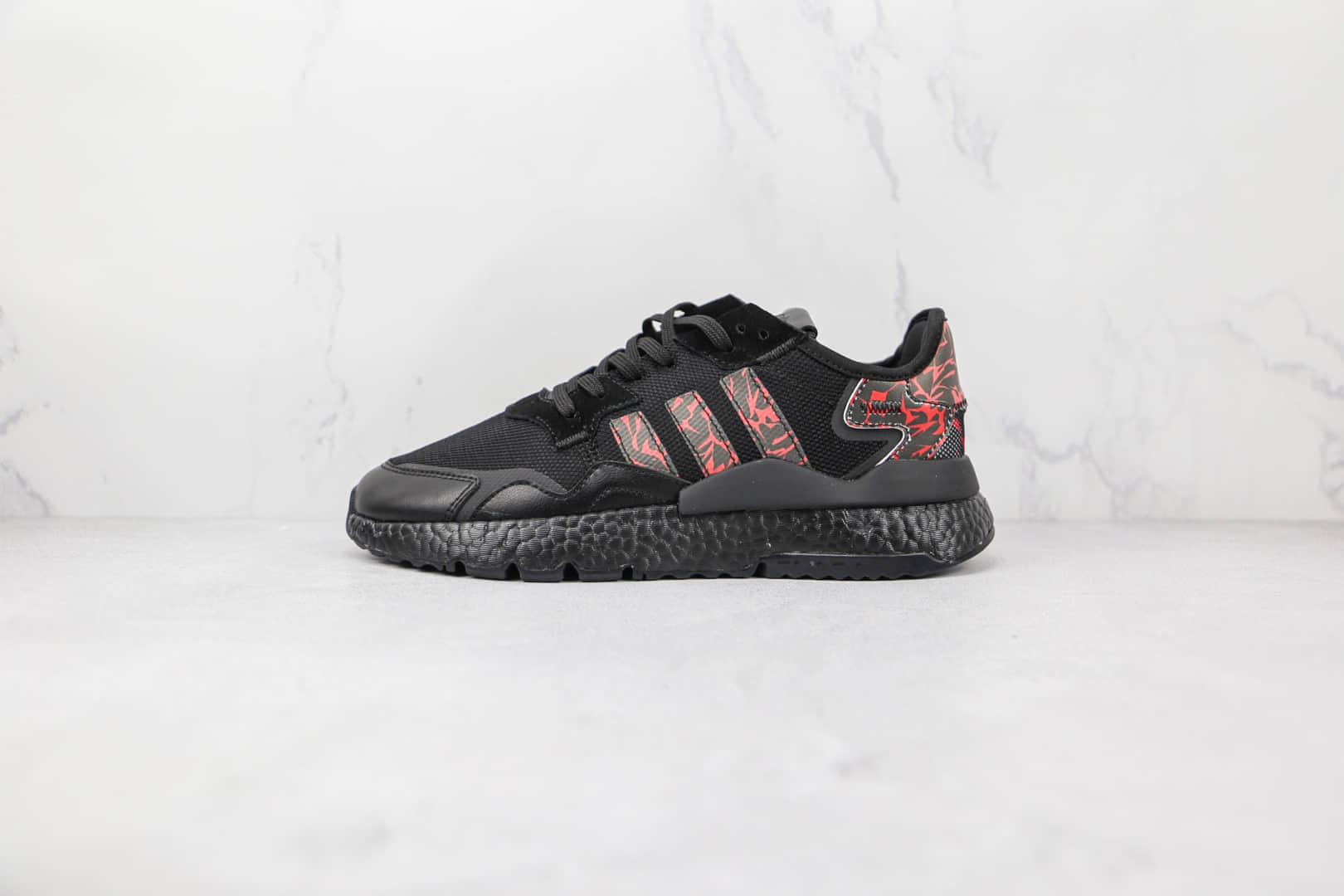 阿迪达斯Adidas Nite Jogger 2021 Boost纯原版本夜行者一代三叶草黑红色爆米花跑鞋原档案数据开发 货号:FW6690