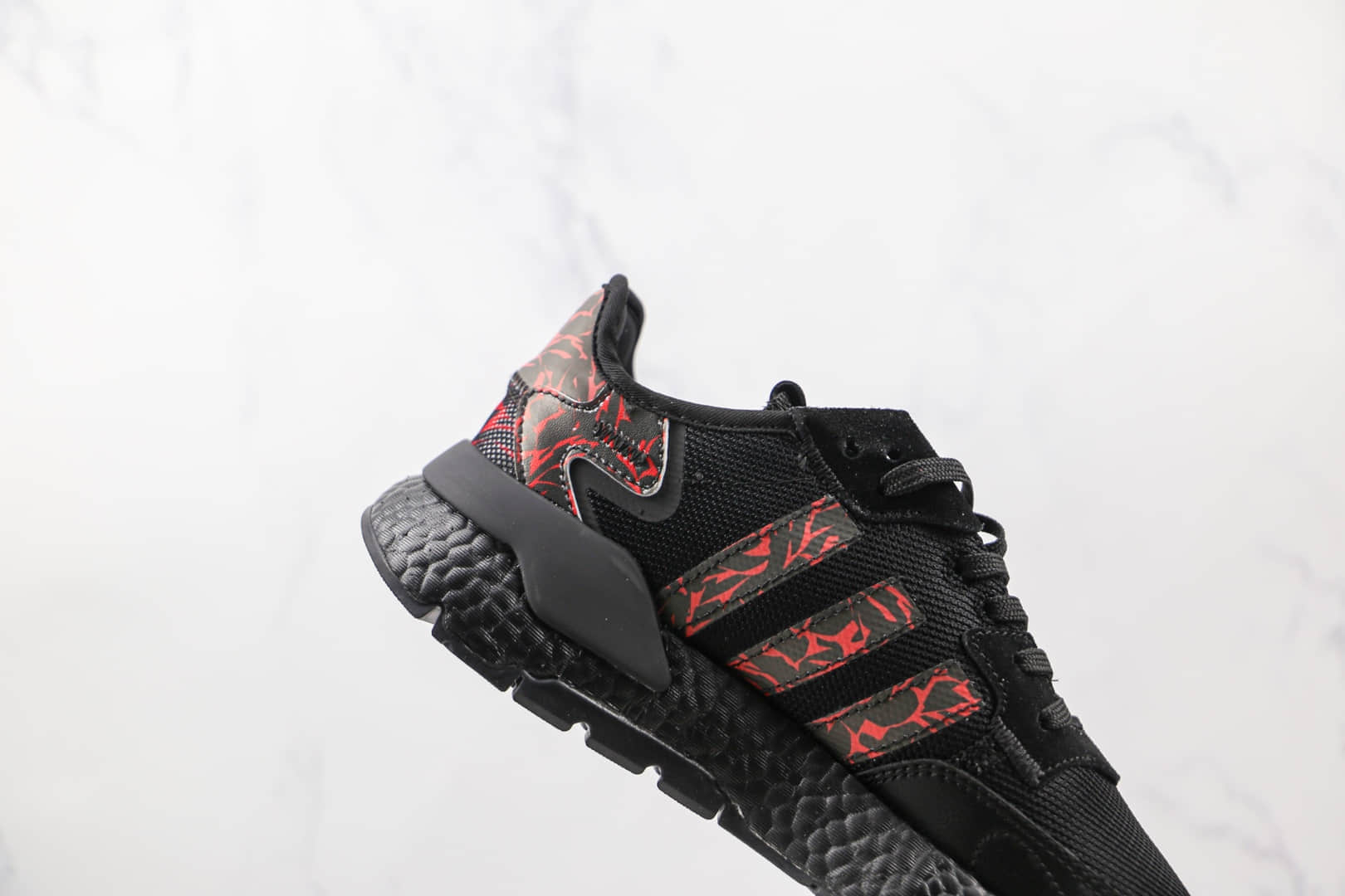 阿迪达斯Adidas Nite Jogger 2021 Boost纯原版本夜行者一代三叶草黑红色爆米花跑鞋原档案数据开发 货号:FW6690