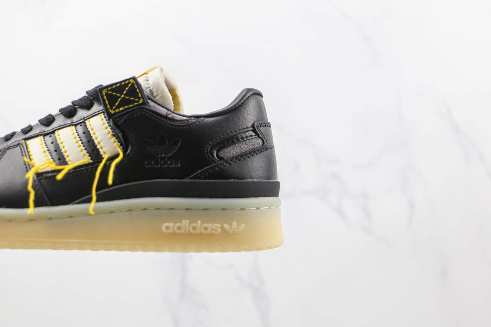 阿迪达斯Adidas Forum 84 Low OG纯原版本三叶草forum84黑敏感内容线头板鞋原楦头纸板打造 货号：FZ3773