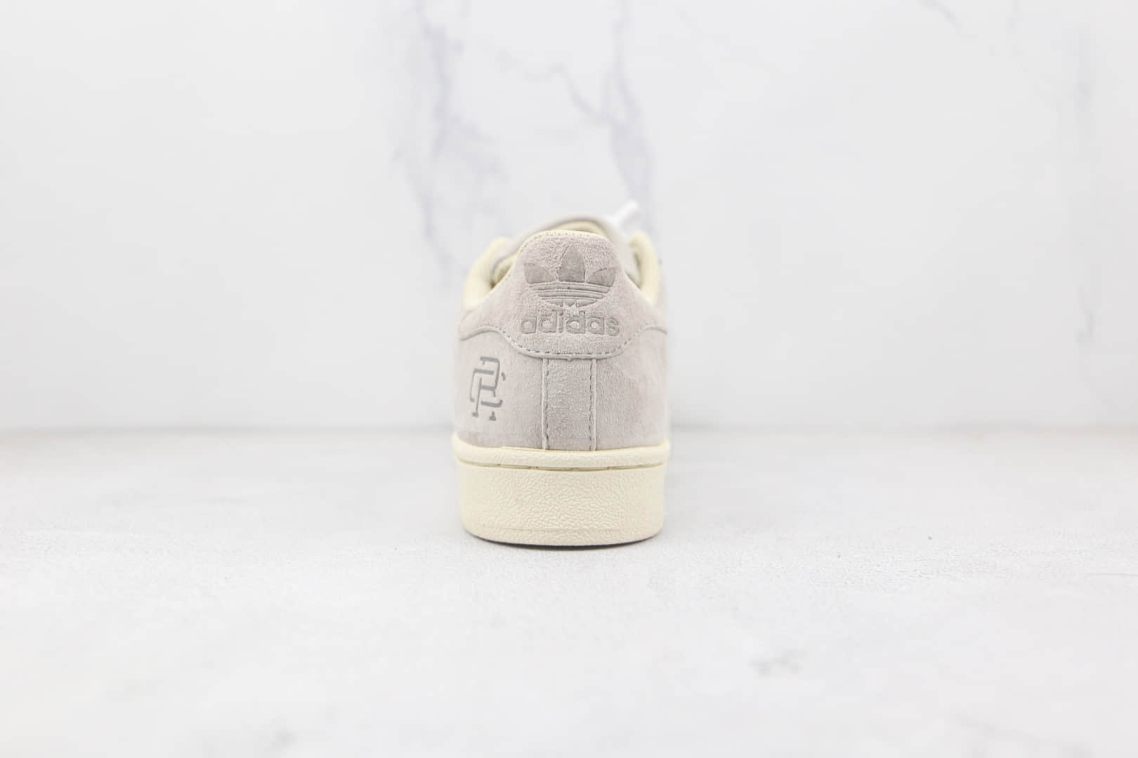 阿迪达斯Adidas Originals SUPERSTAR W纯原版本三叶草贝壳头灰白色麂皮卫冕冠军板鞋原盒原标 货号:BS0911