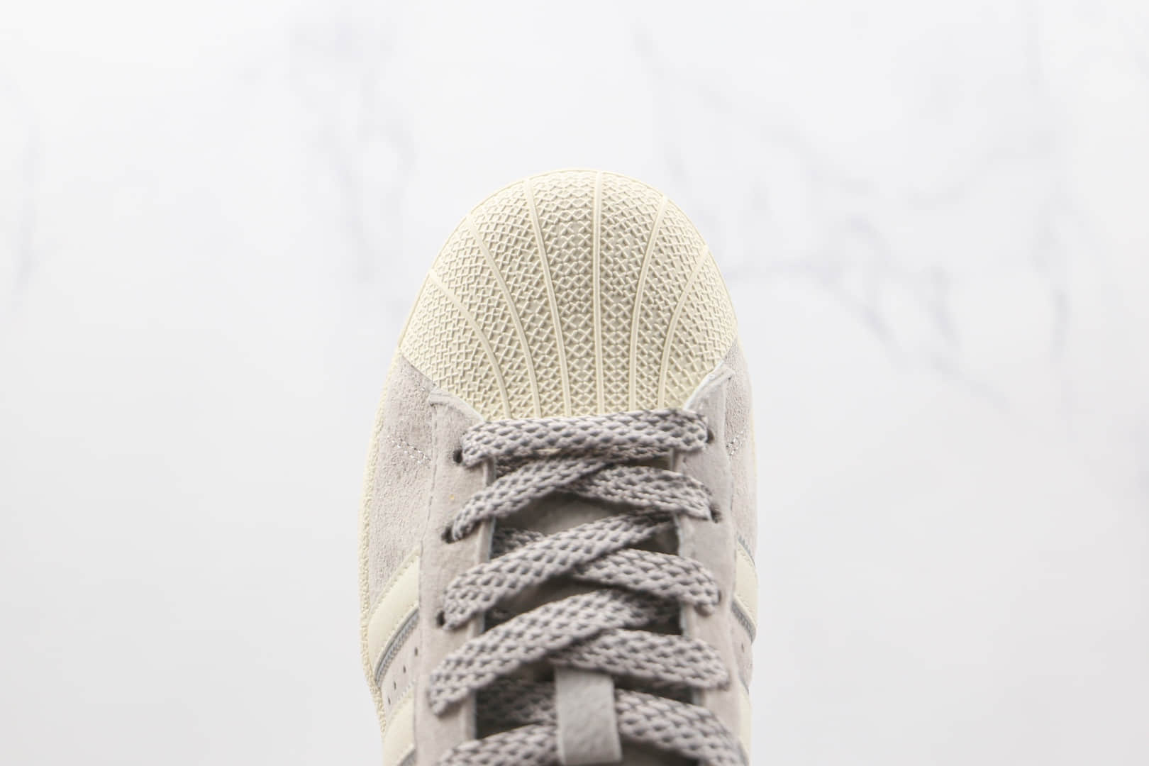 阿迪达斯Adidas Originals SUPERSTAR W纯原版本三叶草贝壳头灰白色麂皮卫冕冠军板鞋原盒原标 货号:BS0911