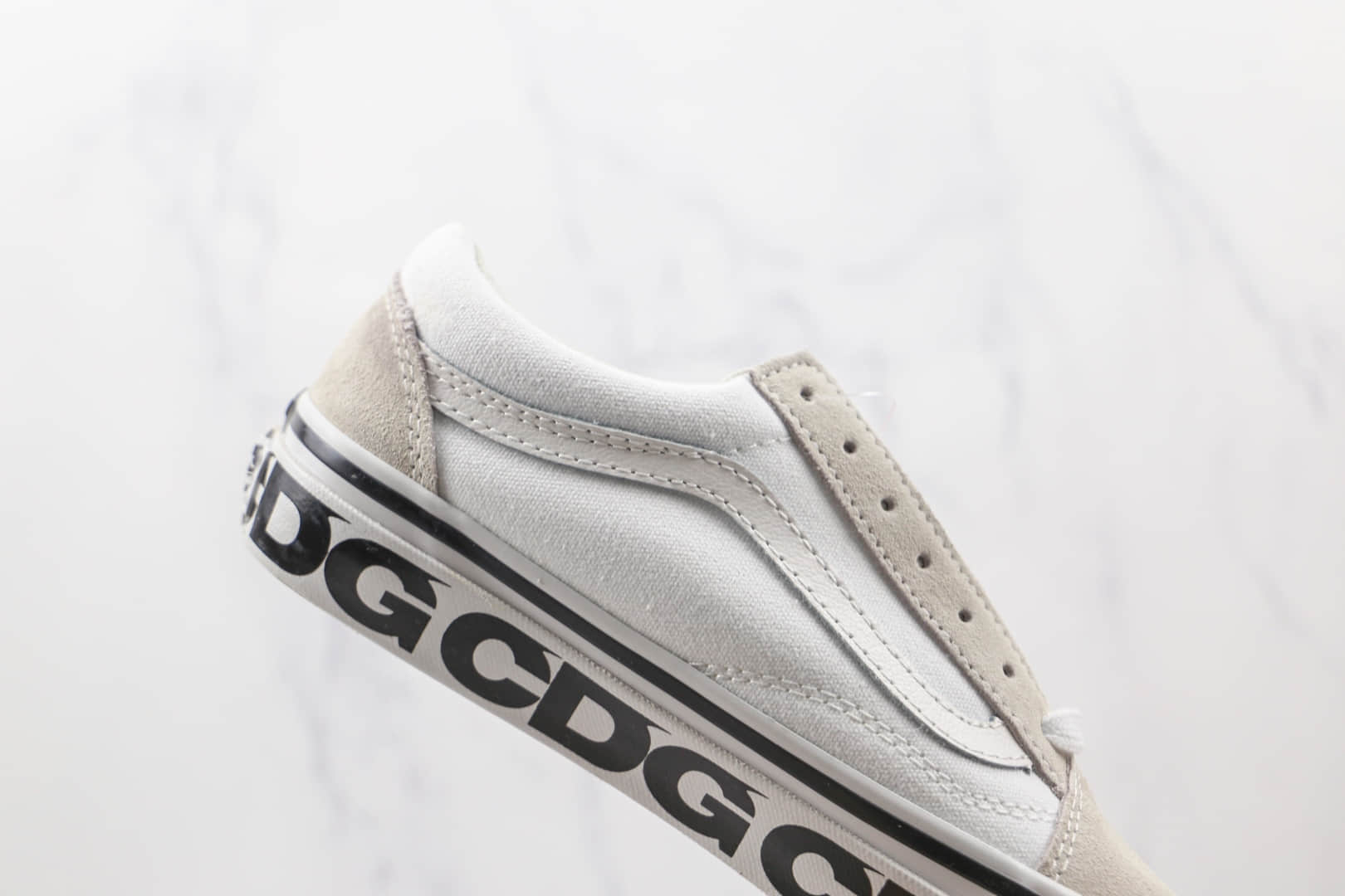 万斯Vans Old Skool COMME des GARÇONS x 敏感内容G联名款公司级版本黑白色硫化帆布鞋原盒原标