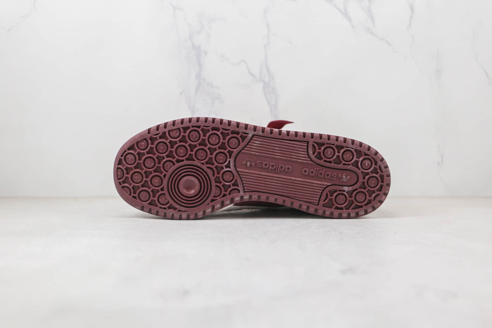阿迪达斯Adidas originals Forum 84 low纯原版本白酒红色Forum魔术贴印花板鞋原档案数据开发 货号:GX8866
