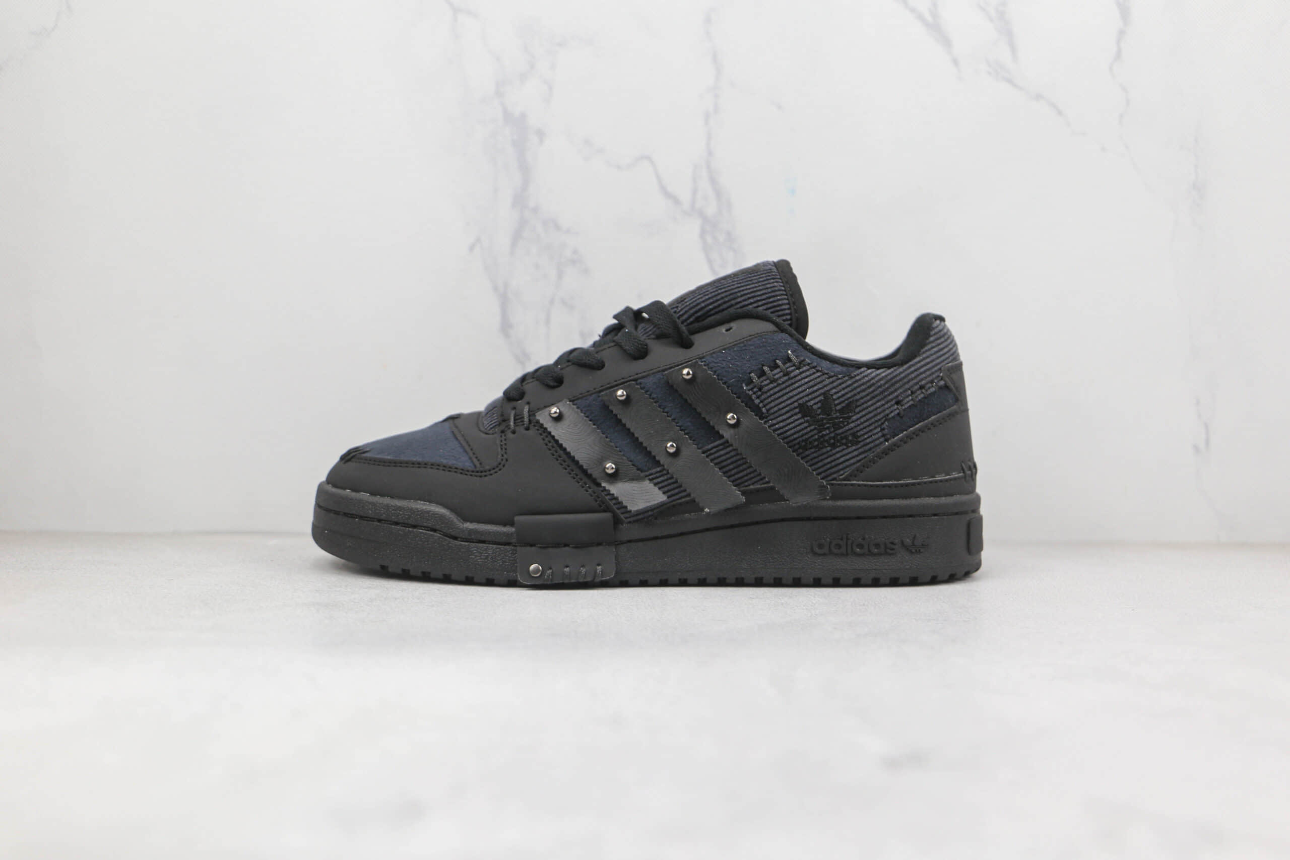 阿迪达斯Adidas Originals Forum 84 Low Karoro x Melting Sadness联名款纯原版本黑色Forum84复古板鞋原楦头纸板打造 (ID:80760) - 图片1