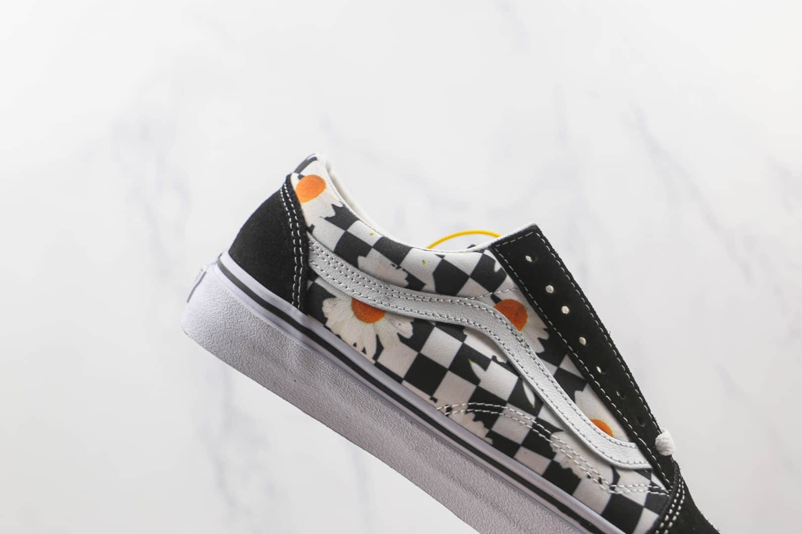 万斯Vans Old Skool公司级版本低帮黑白棋盘格小雏菊帆布鞋原盒原标 货号:VN0A5KRFB0B