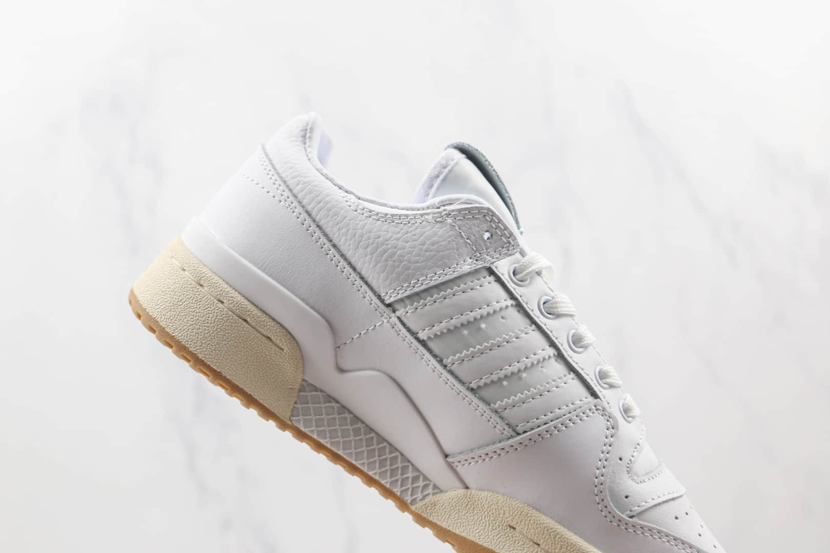阿迪达斯Adidas originals Forum 84 low纯原版本白蓝色forum84复古板鞋原档案数据开发 货号:H04903