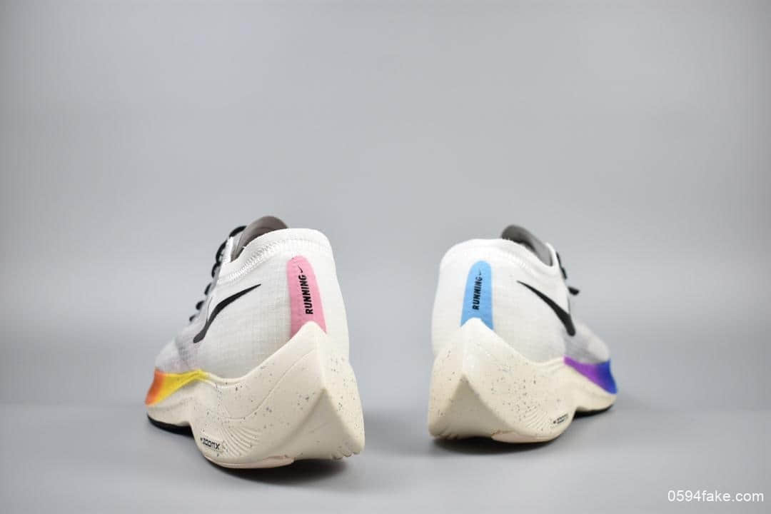 耐克Nike ZoomX VaporFly NEXT% “Be True” 公司级版本炫目彩虹鸳鸯设计超强跑鞋轻质马拉松运动跑鞋 货号:AO4568-101