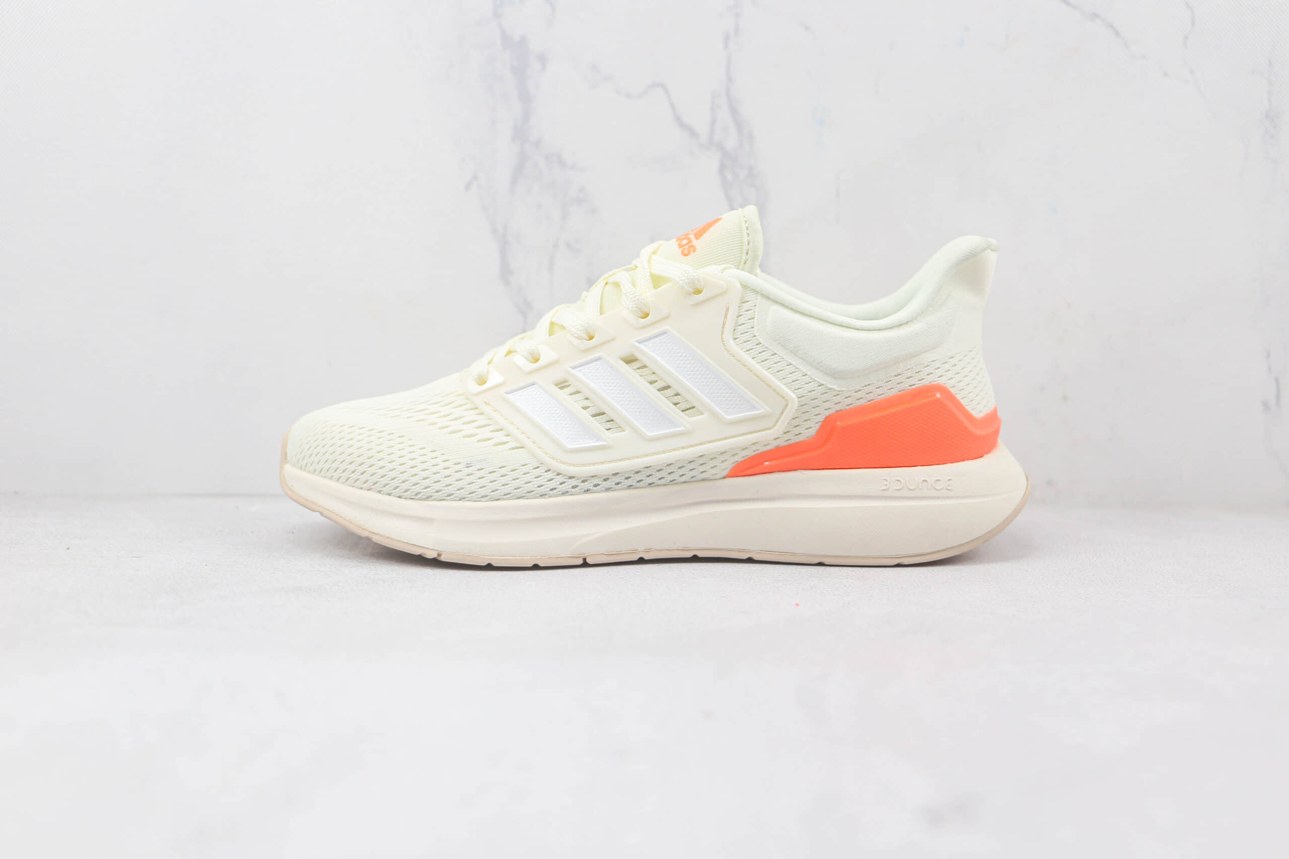 阿迪达斯Adidas EQ21 RUN纯原版本白粉色慢跑鞋原档案数据开发 (ID:82921) - 图片1